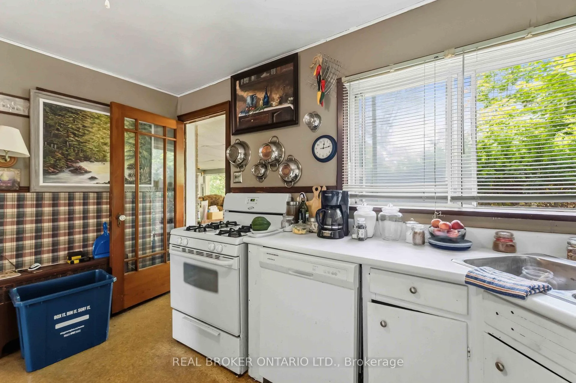 Photo 15 of 42 Price Avenue, Welland, Prince Charles — HOMEH