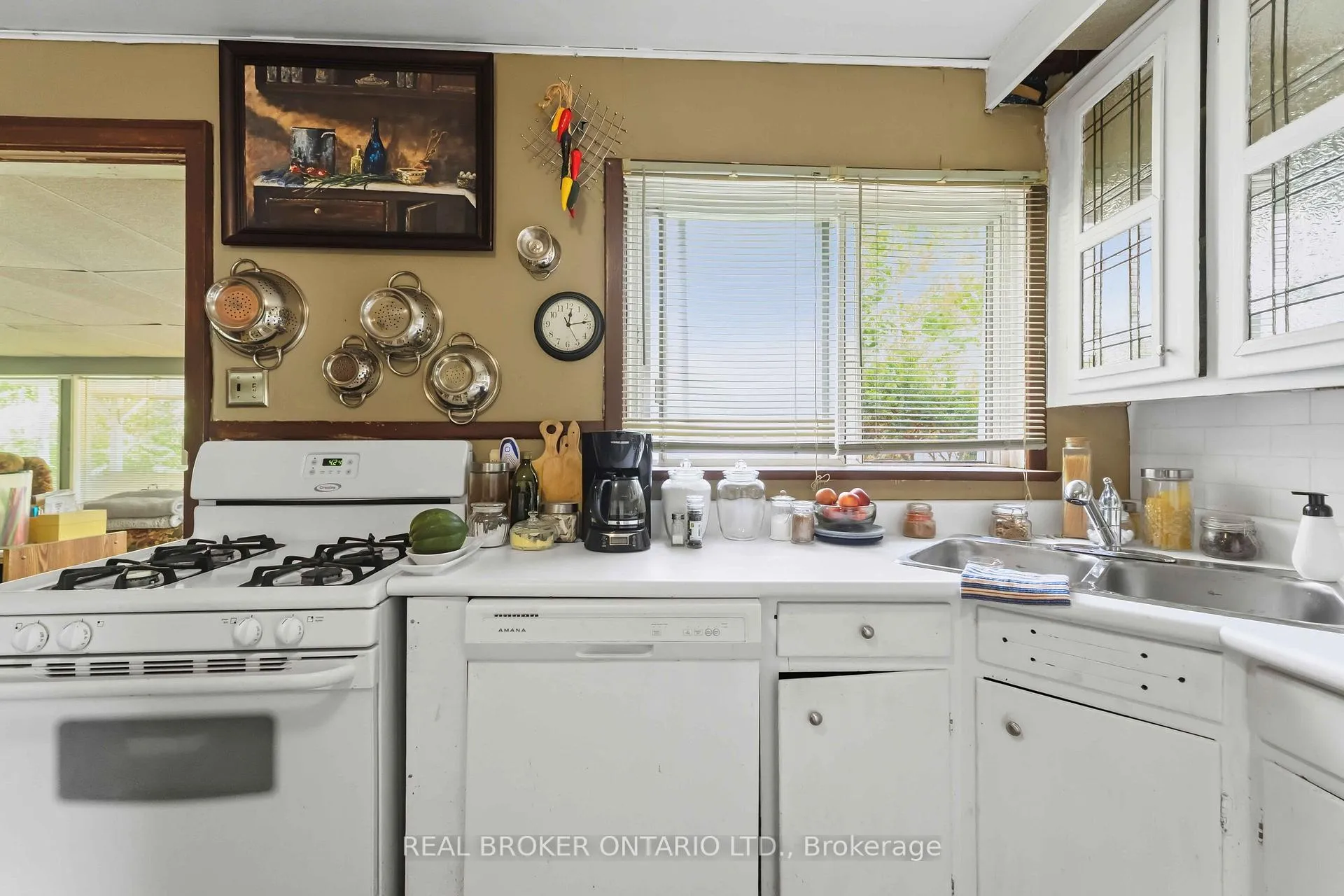 Photo 16 of 42 Price Avenue, Welland, Prince Charles — HOMEH