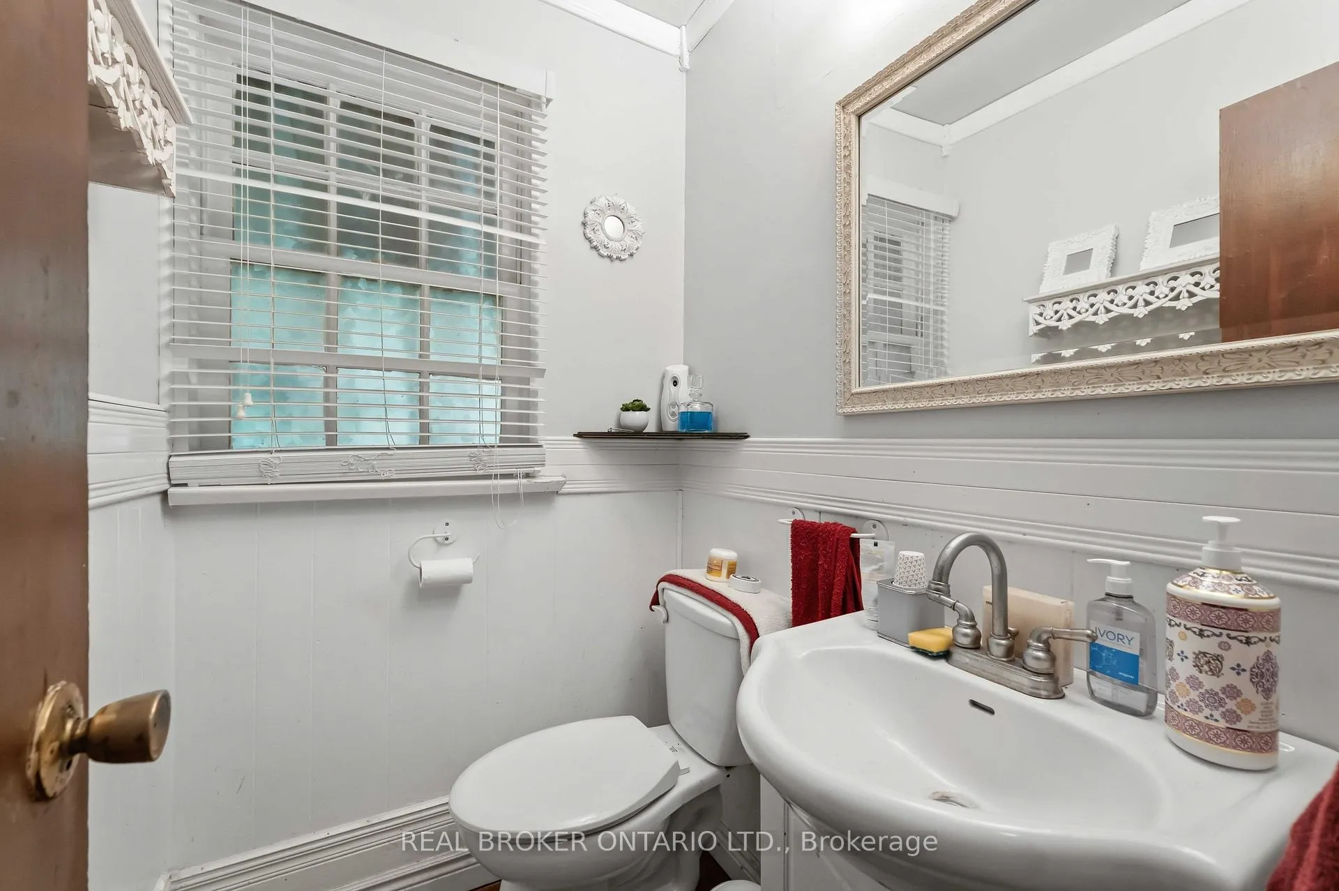 Photo 21 of 42 Price Avenue, Welland, Prince Charles — HOMEH