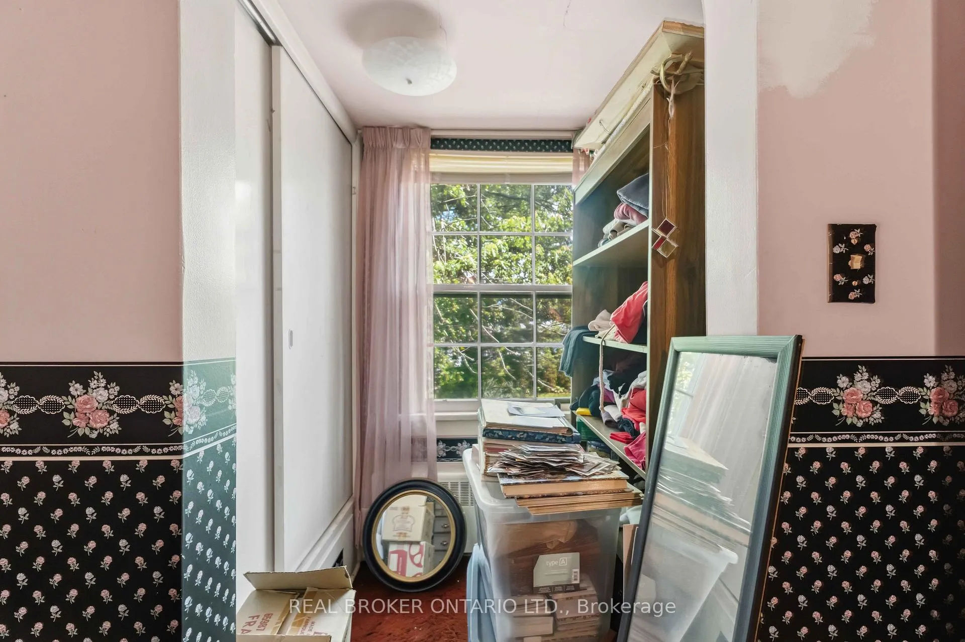 Photo 31 of 42 Price Avenue, Welland, Prince Charles — HOMEH