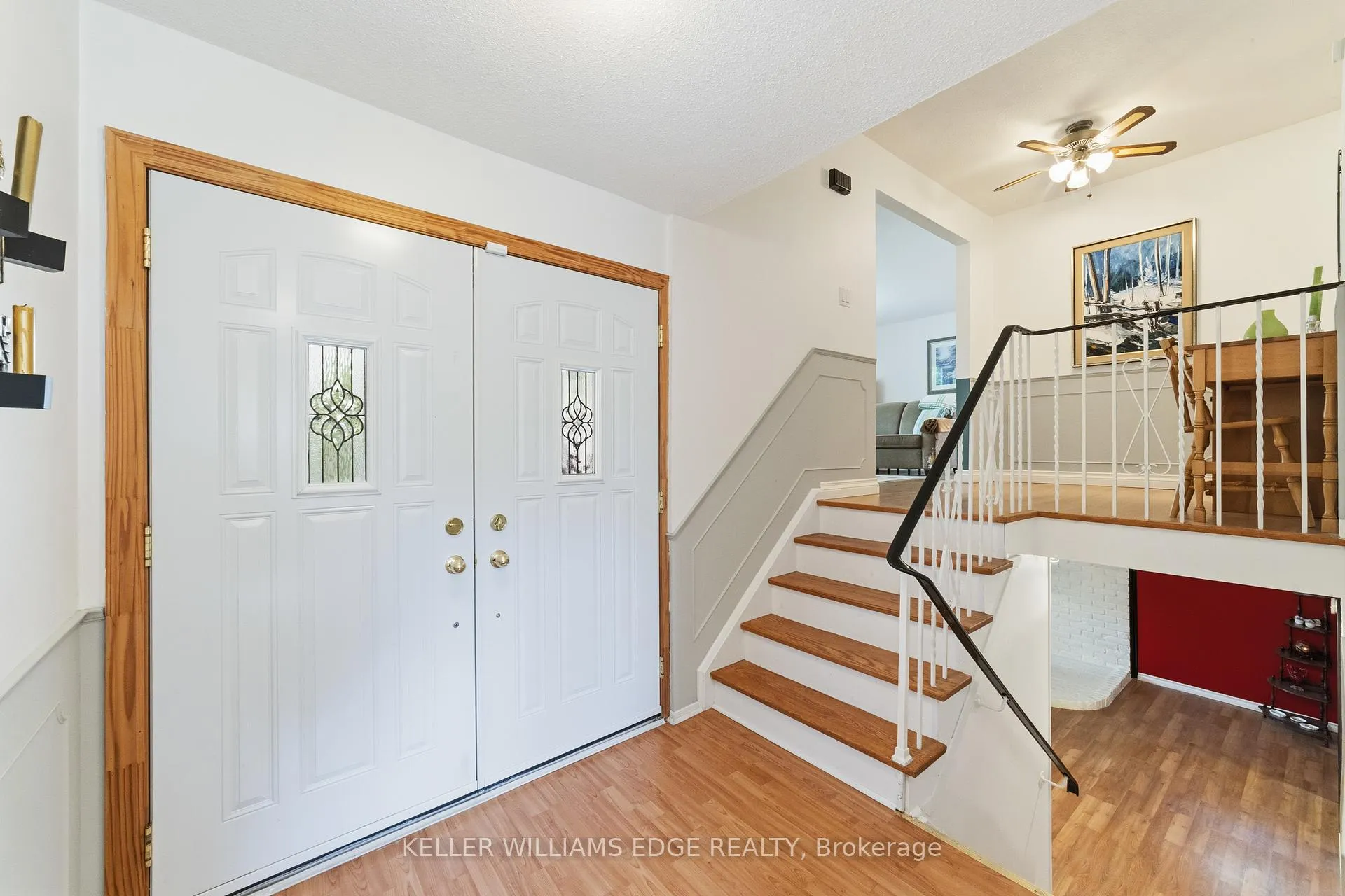 Photo 4 of 644 Lomond Crescent, Burlington, Shoreacres — HOMEH