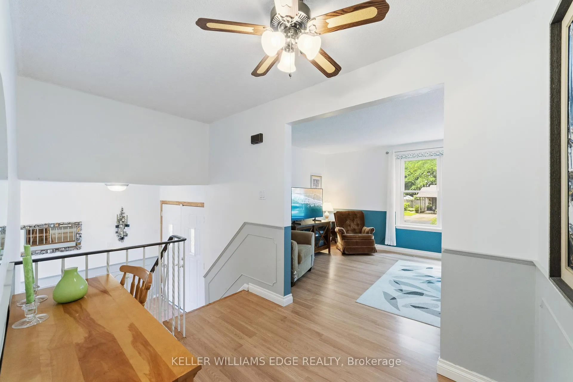 Photo 6 of 644 Lomond Crescent, Burlington, Shoreacres — HOMEH