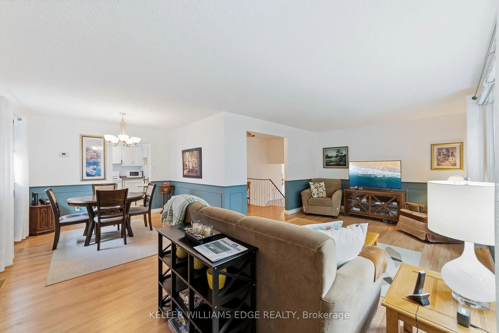 Photo 9 of 644 Lomond Crescent, Burlington, Shoreacres — HOMEH