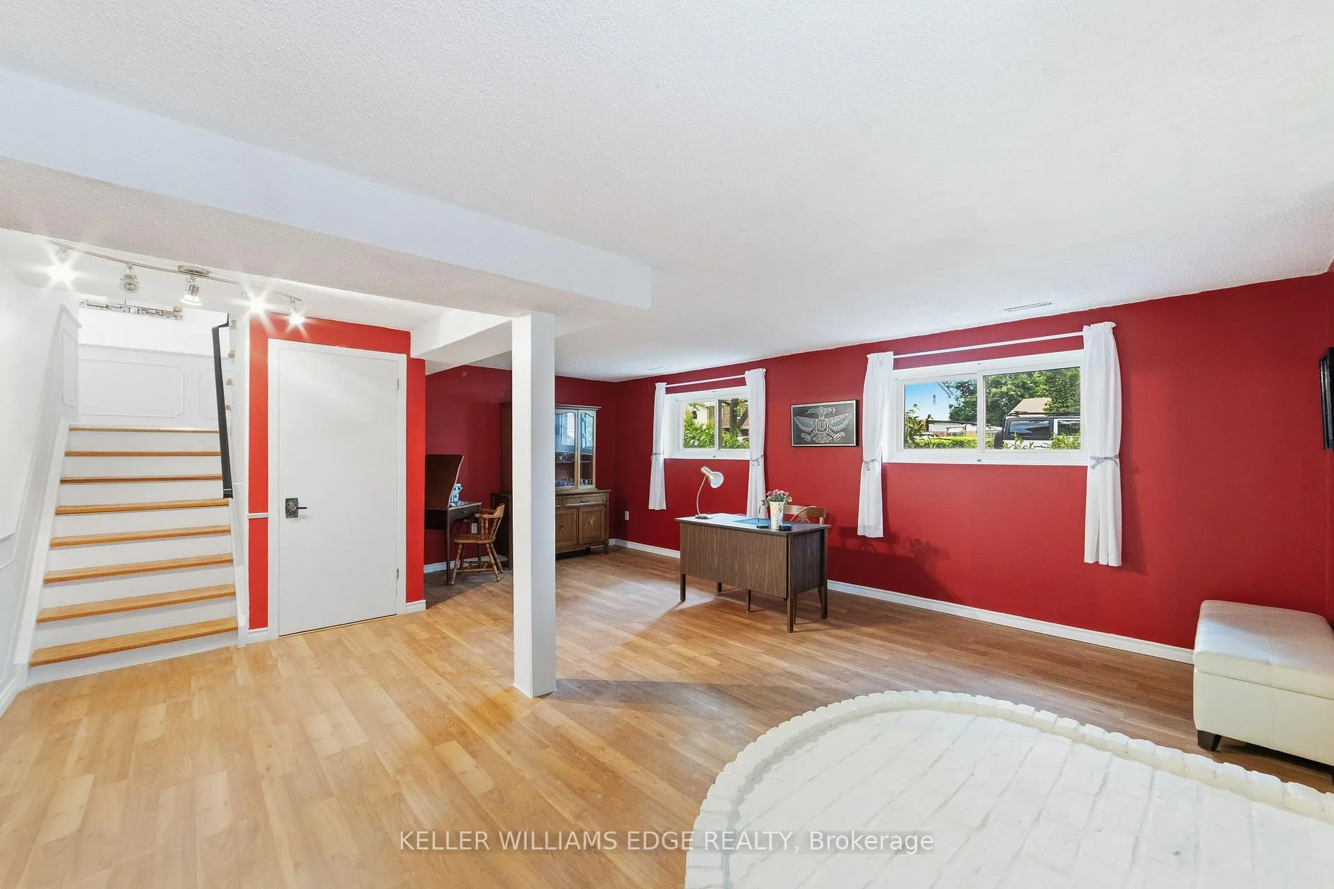 Photo 20 of 644 Lomond Crescent, Burlington, Shoreacres — HOMEH
