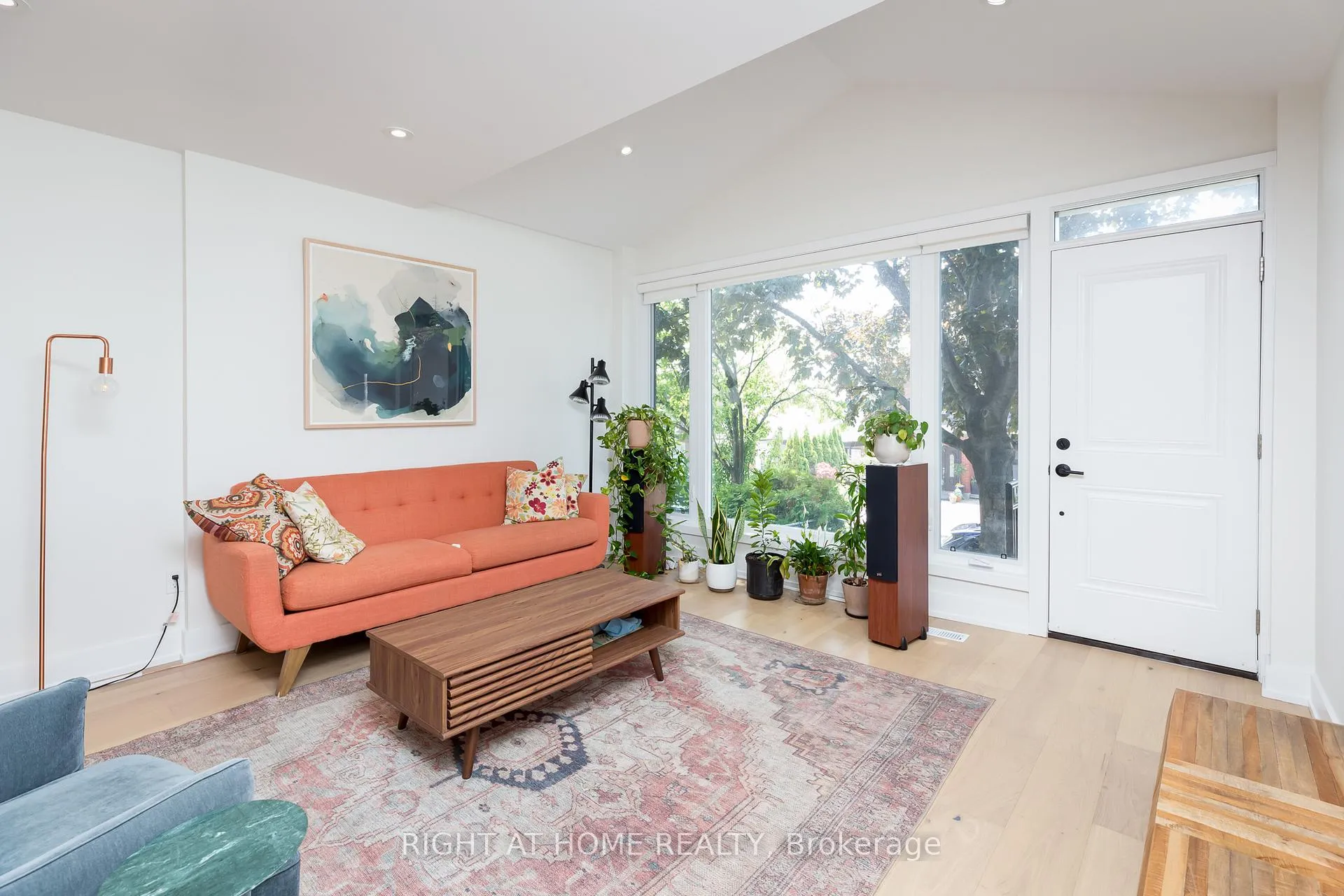Photo 5 of 171 Gilbert Avenue, Toronto, Corso Italia-Davenport — HOMEH