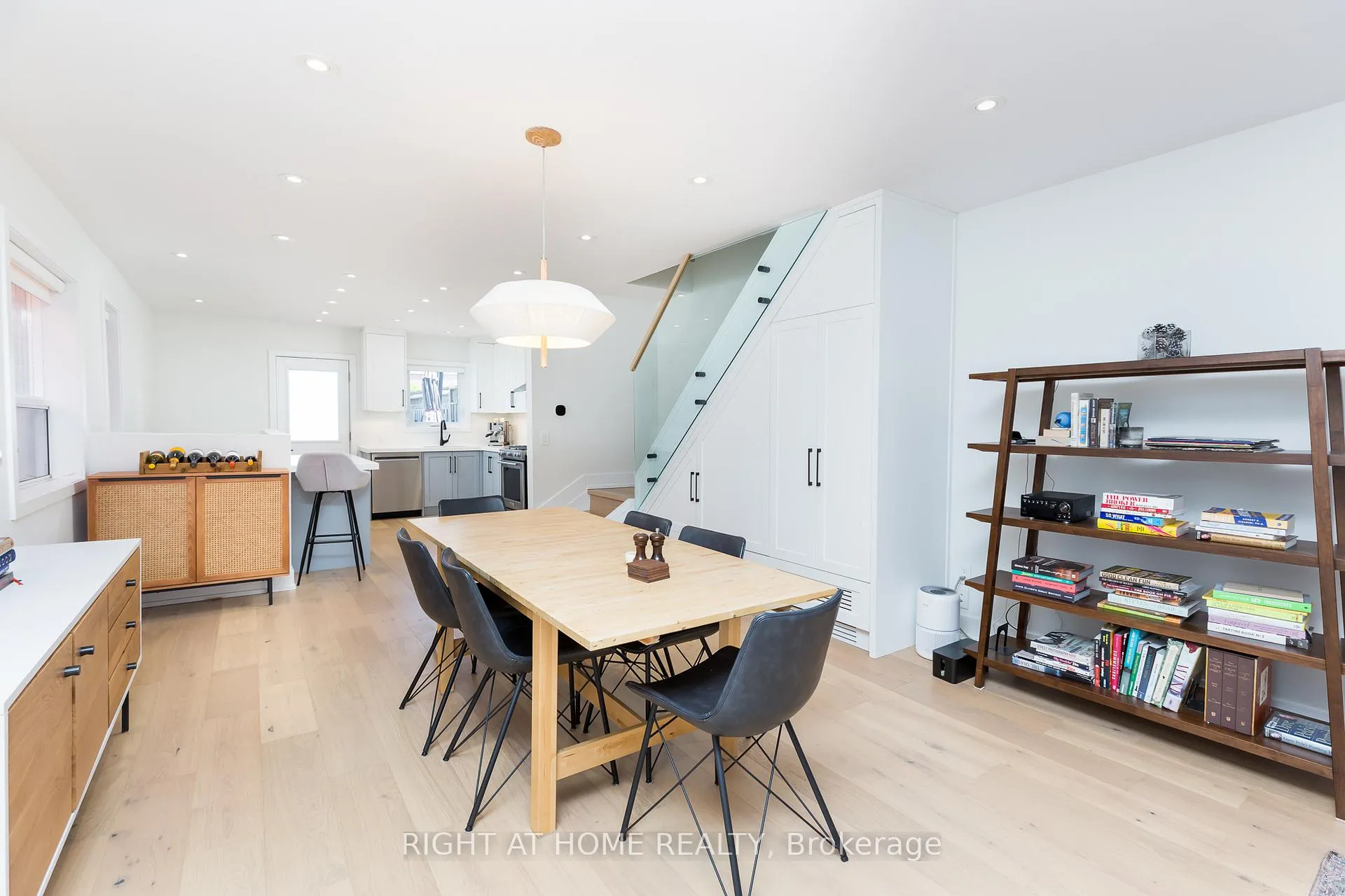 Photo 11 of 171 Gilbert Avenue, Toronto, Corso Italia-Davenport — HOMEH