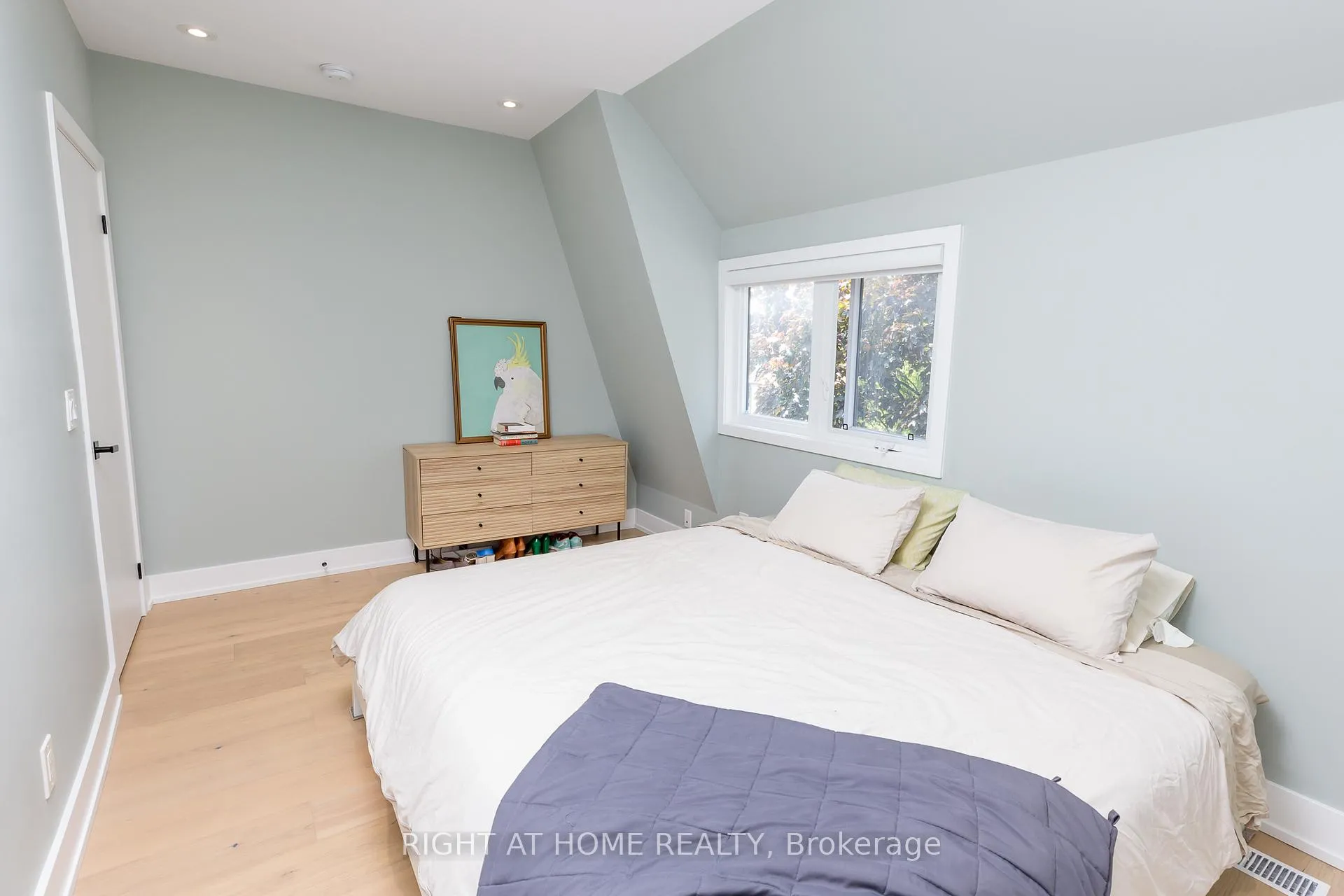Photo 19 of 171 Gilbert Avenue, Toronto, Corso Italia-Davenport — HOMEH