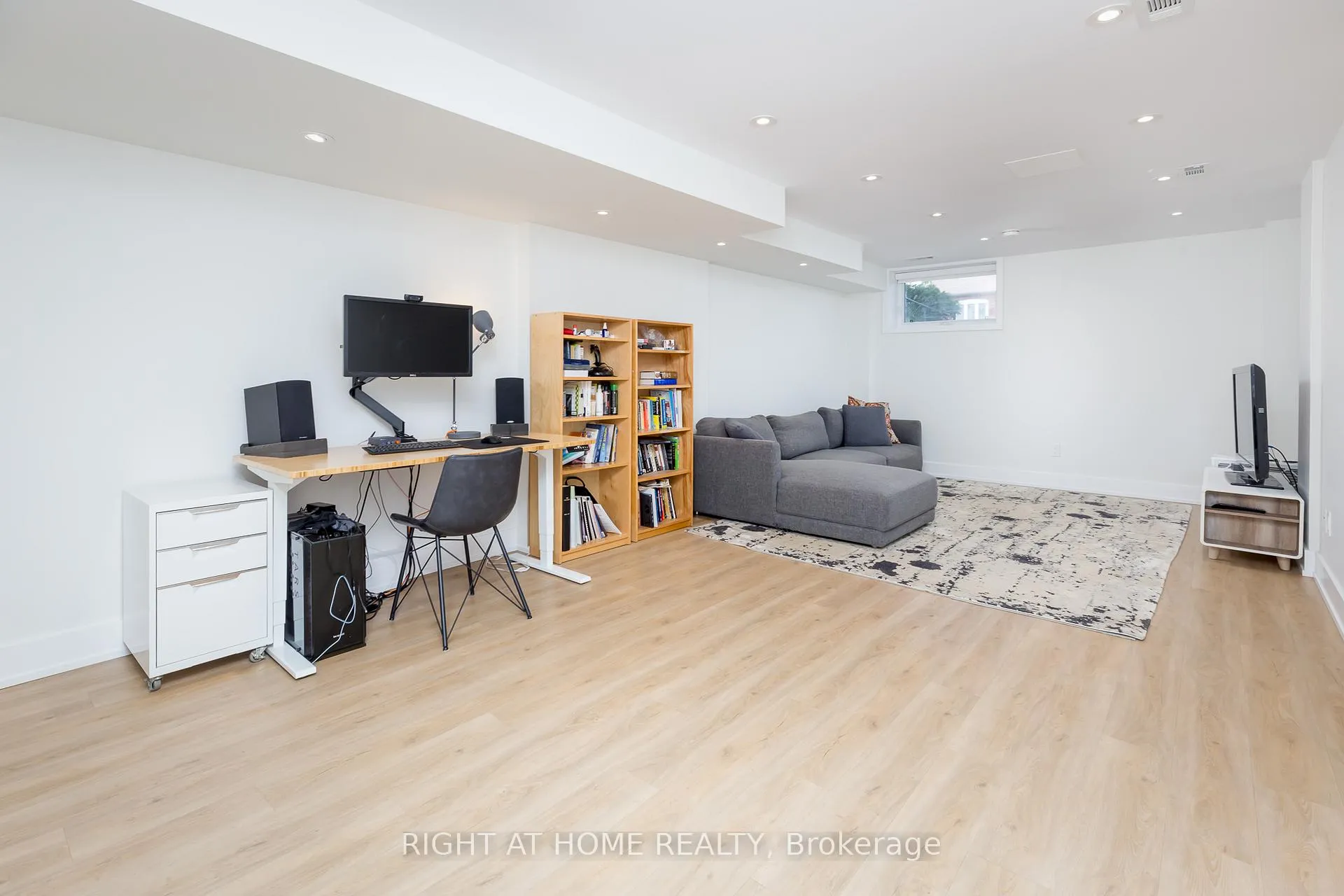 Photo 26 of 171 Gilbert Avenue, Toronto, Corso Italia-Davenport — HOMEH