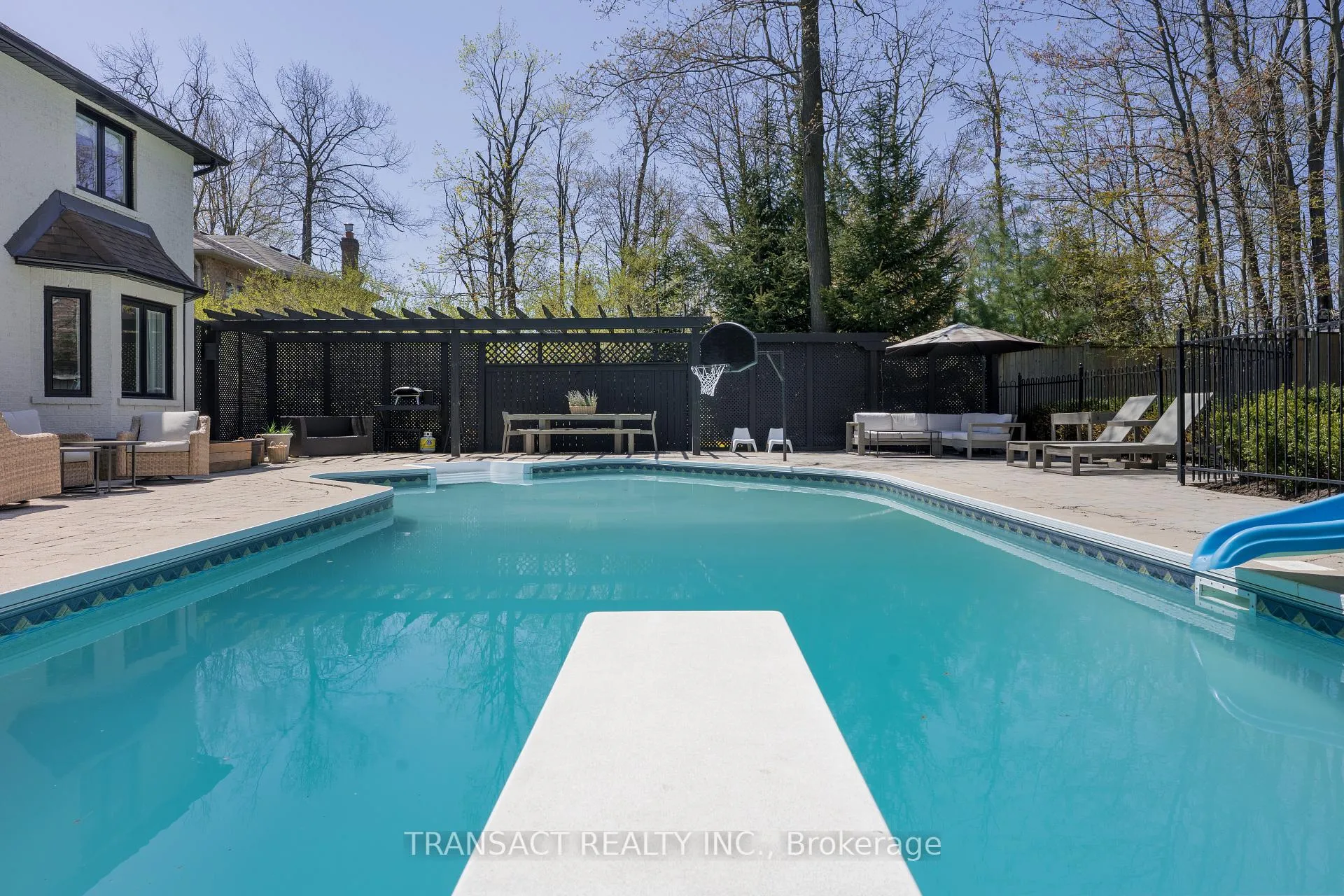 Photo 48 of 28 Alana Drive, Springwater, Centre Vespra — HOMEH