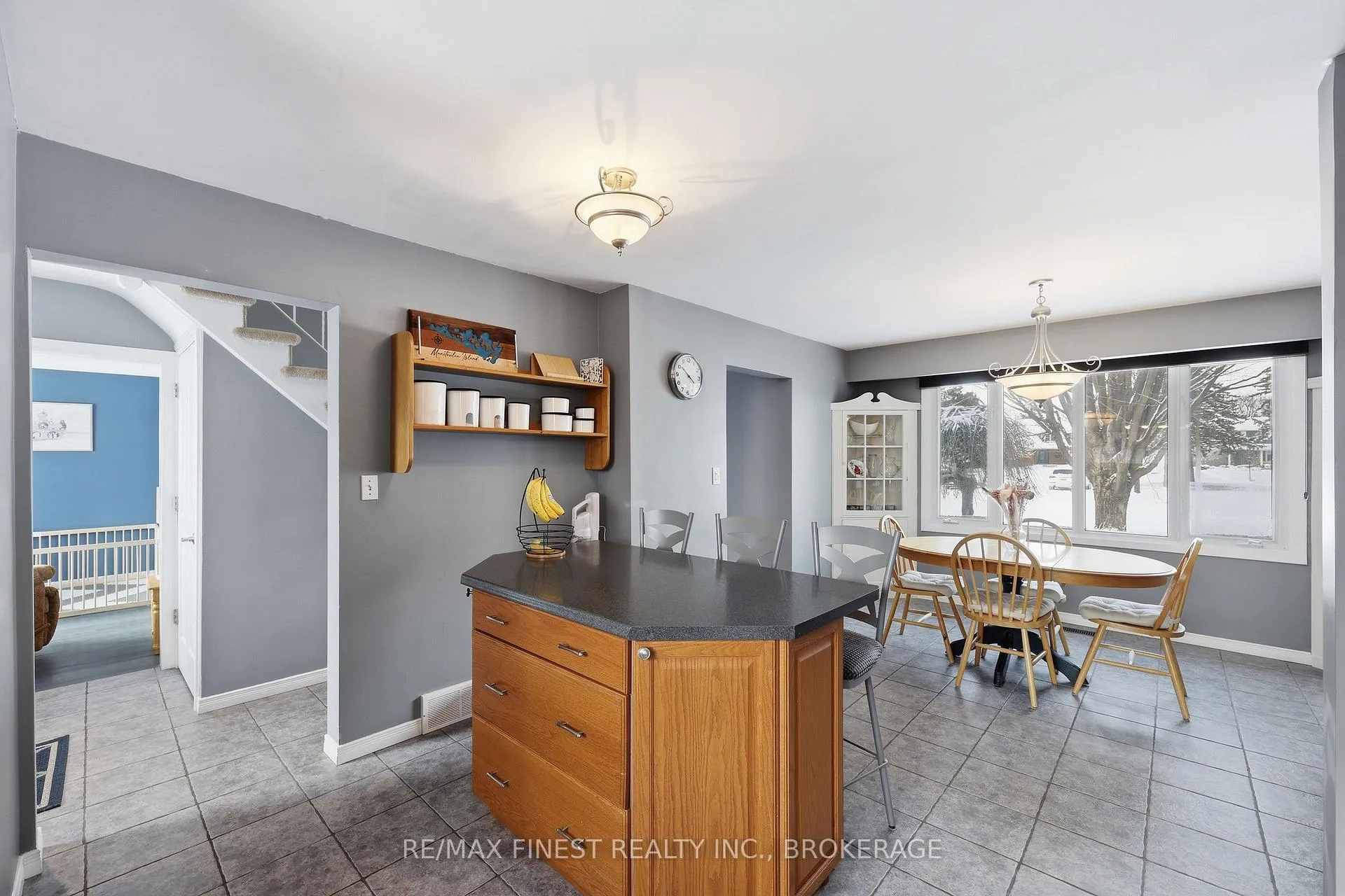 Photo 6 of 140 Falkirk Terrace, Kingston, City SouthWest — HOMEH