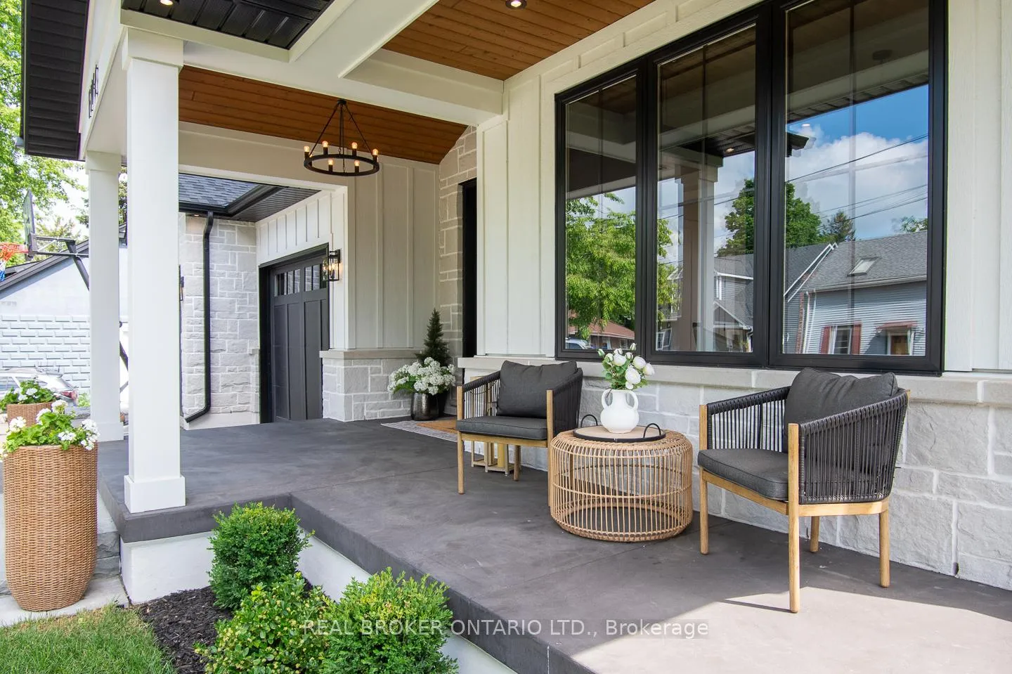 Photo 4 of 5 Arletta Street, Halton Hills, Georgetown — HOMEH