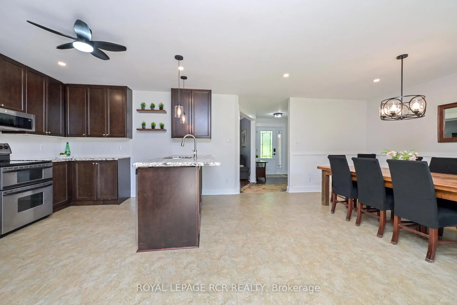 Photo 9 of 14 Clarendon Street, Clearview, New Lowell — HOMEH