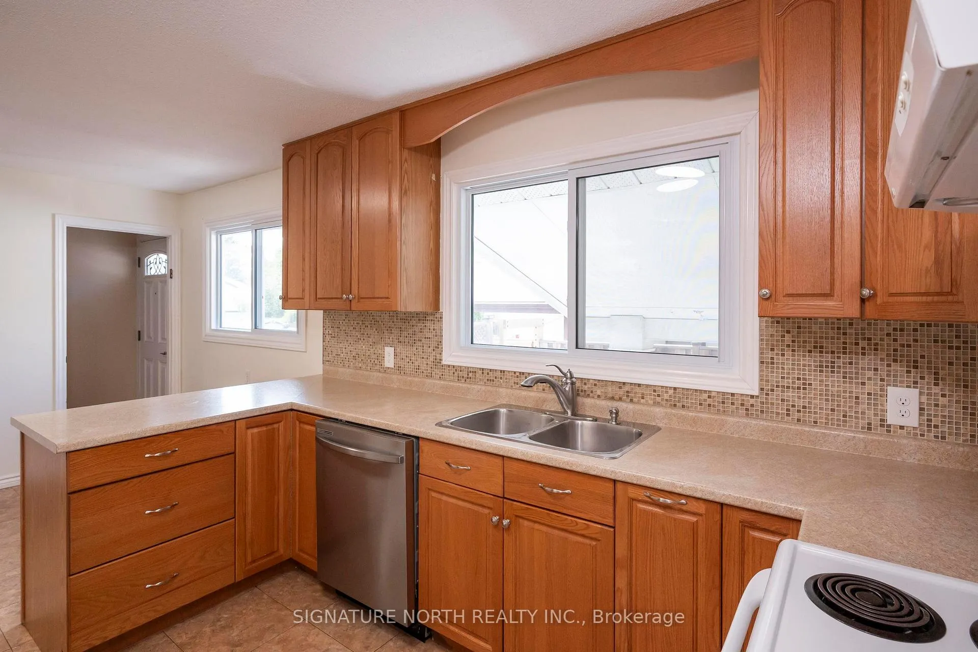 Photo 25 of 189 Evans Street, Thunder Bay, River Terrace — HOMEH