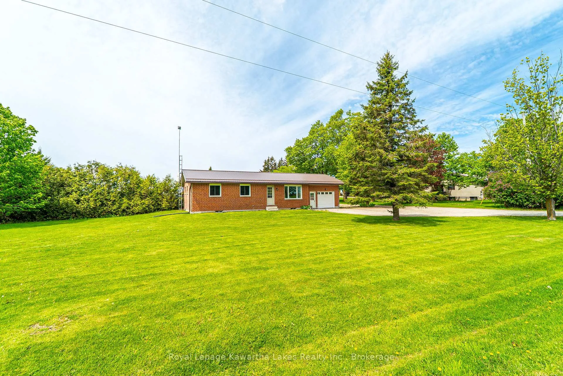 Photo 3 of 1343 Elm Tree Road, Kawartha Lakes, Ops — HOMEH