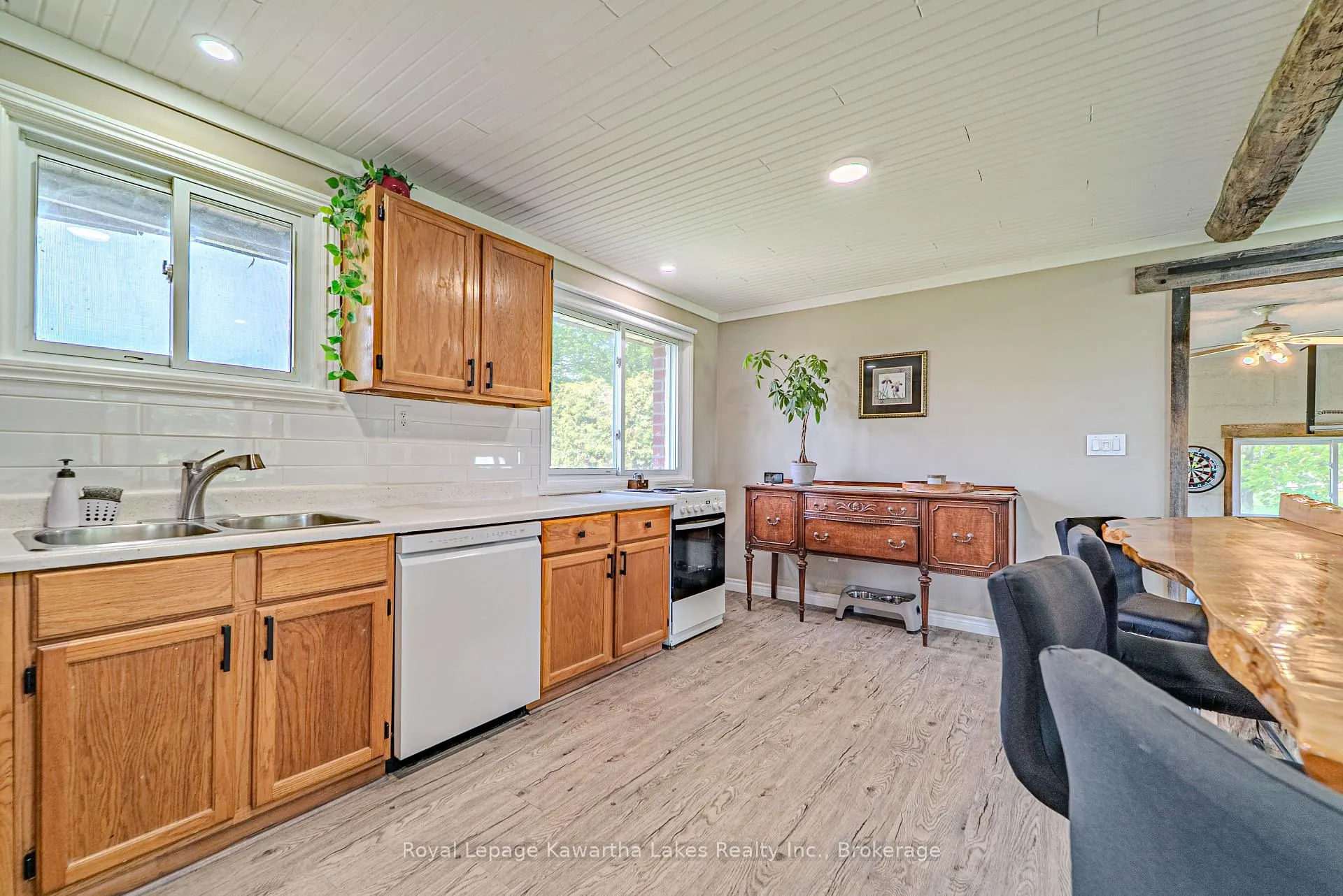 Photo 12 of 1343 Elm Tree Road, Kawartha Lakes, Ops — HOMEH