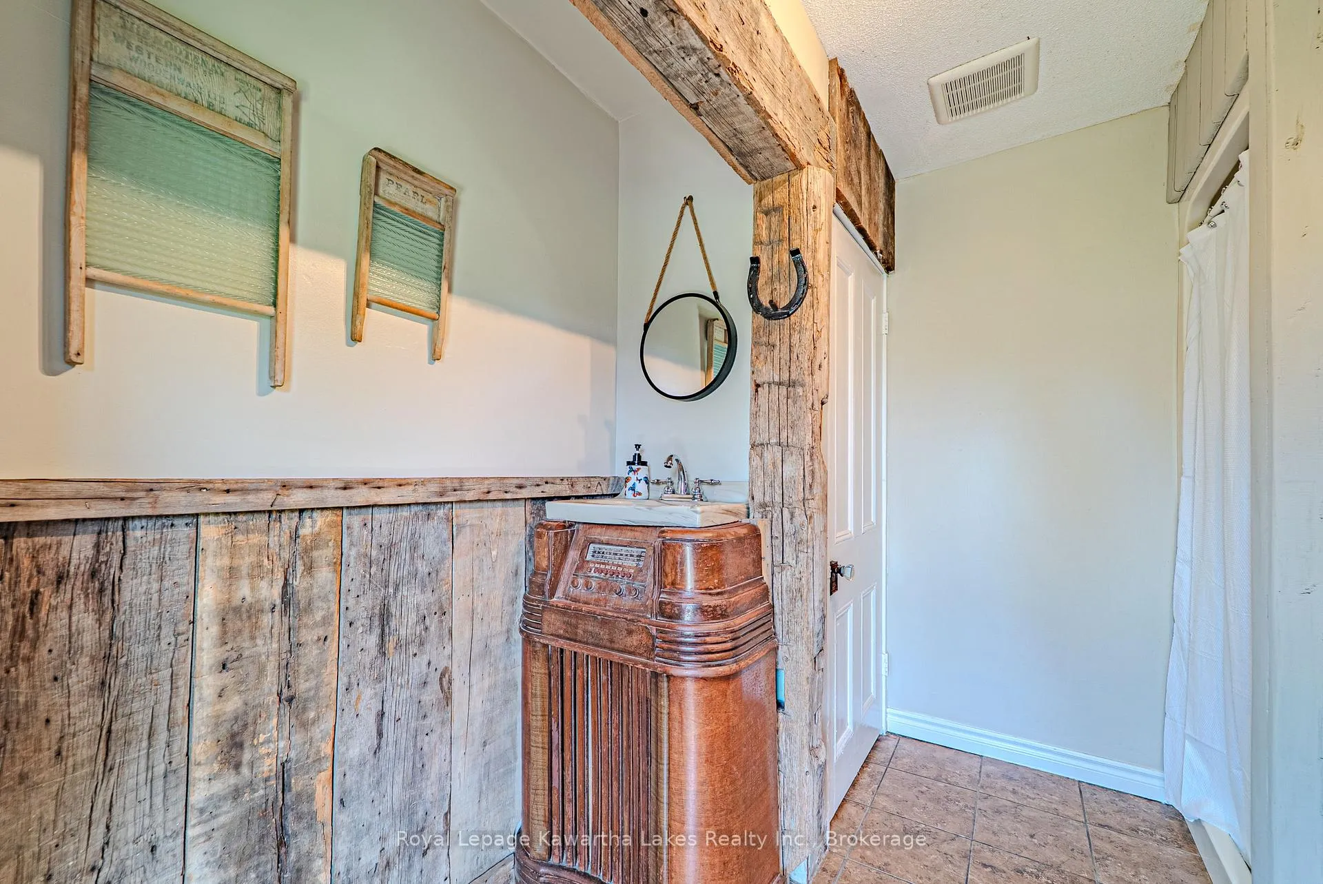 Photo 19 of 1343 Elm Tree Road, Kawartha Lakes, Ops — HOMEH