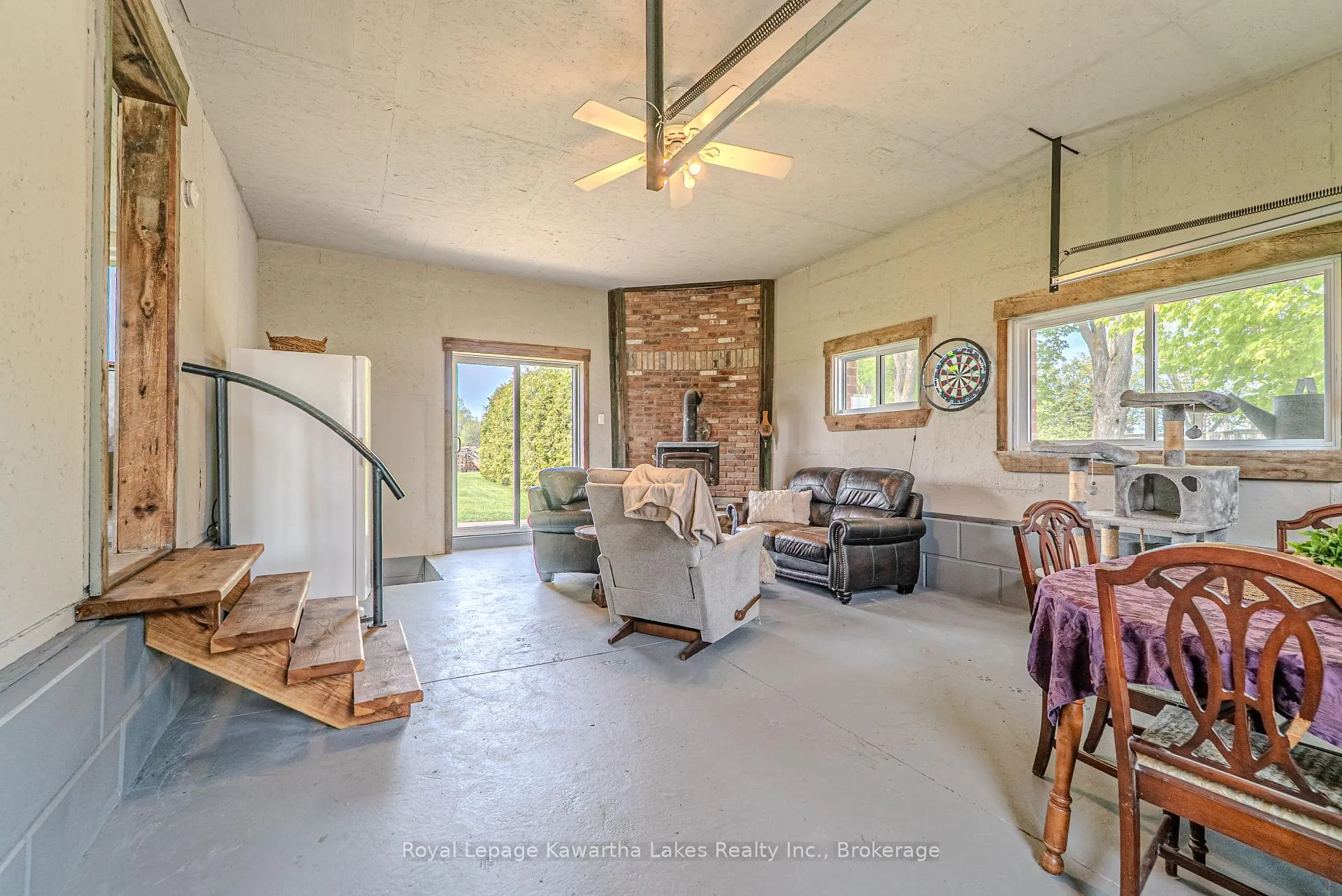 Photo 26 of 1343 Elm Tree Road, Kawartha Lakes, Ops — HOMEH