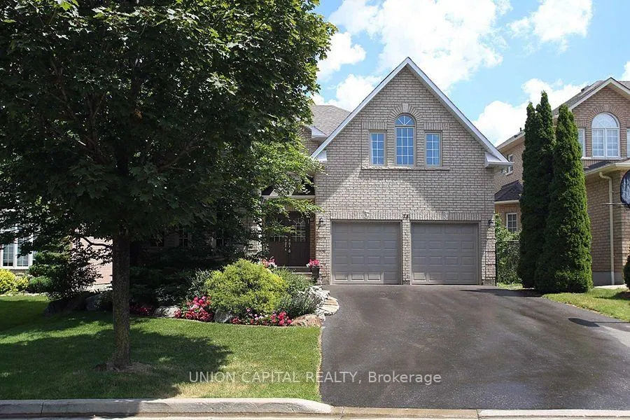 Photo 2 of 75 Langtry Place, Vaughan, Uplands — HOMEH