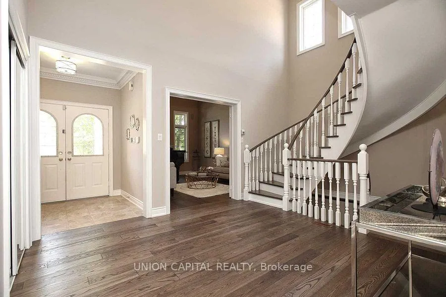 Photo 3 of 75 Langtry Place, Vaughan, Uplands — HOMEH