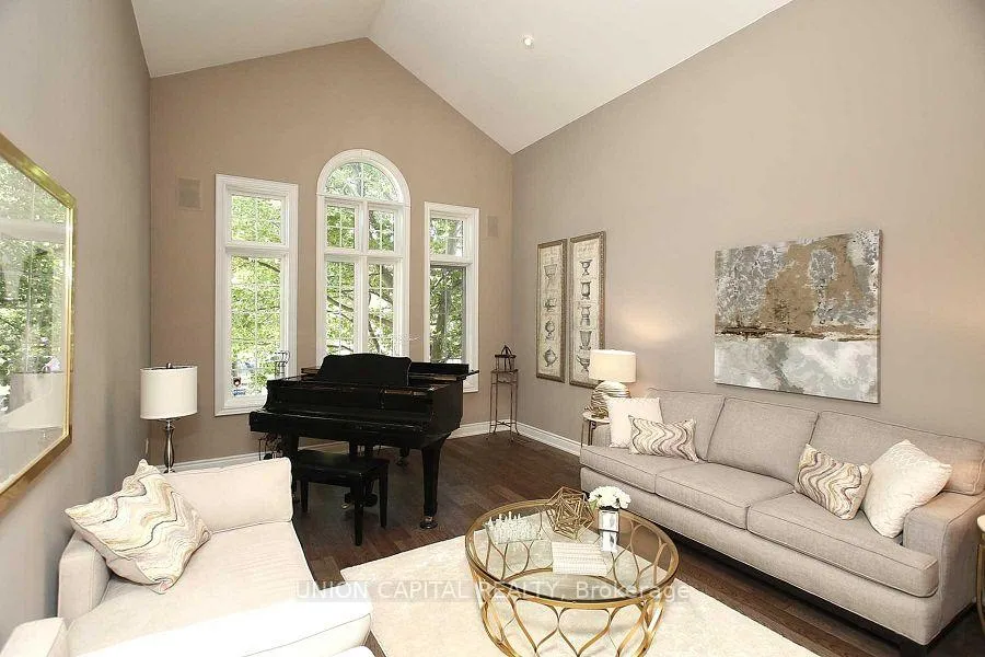 Photo 5 of 75 Langtry Place, Vaughan, Uplands — HOMEH