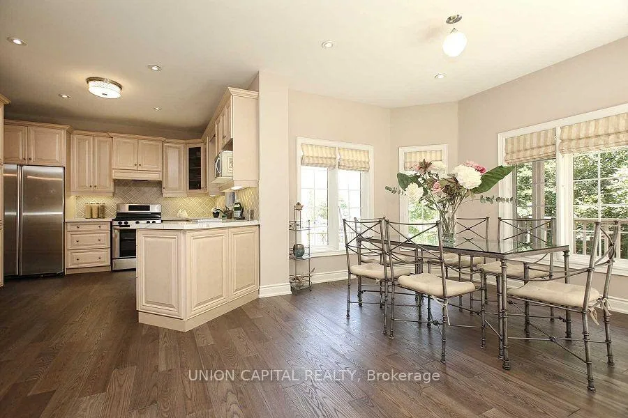 Photo 8 of 75 Langtry Place, Vaughan, Uplands — HOMEH