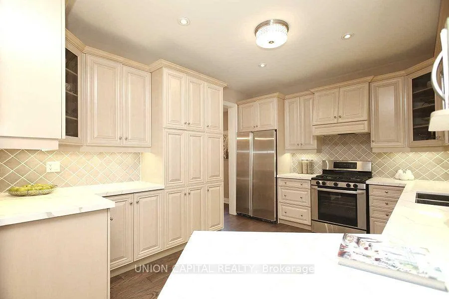Photo 11 of 75 Langtry Place, Vaughan, Uplands — HOMEH