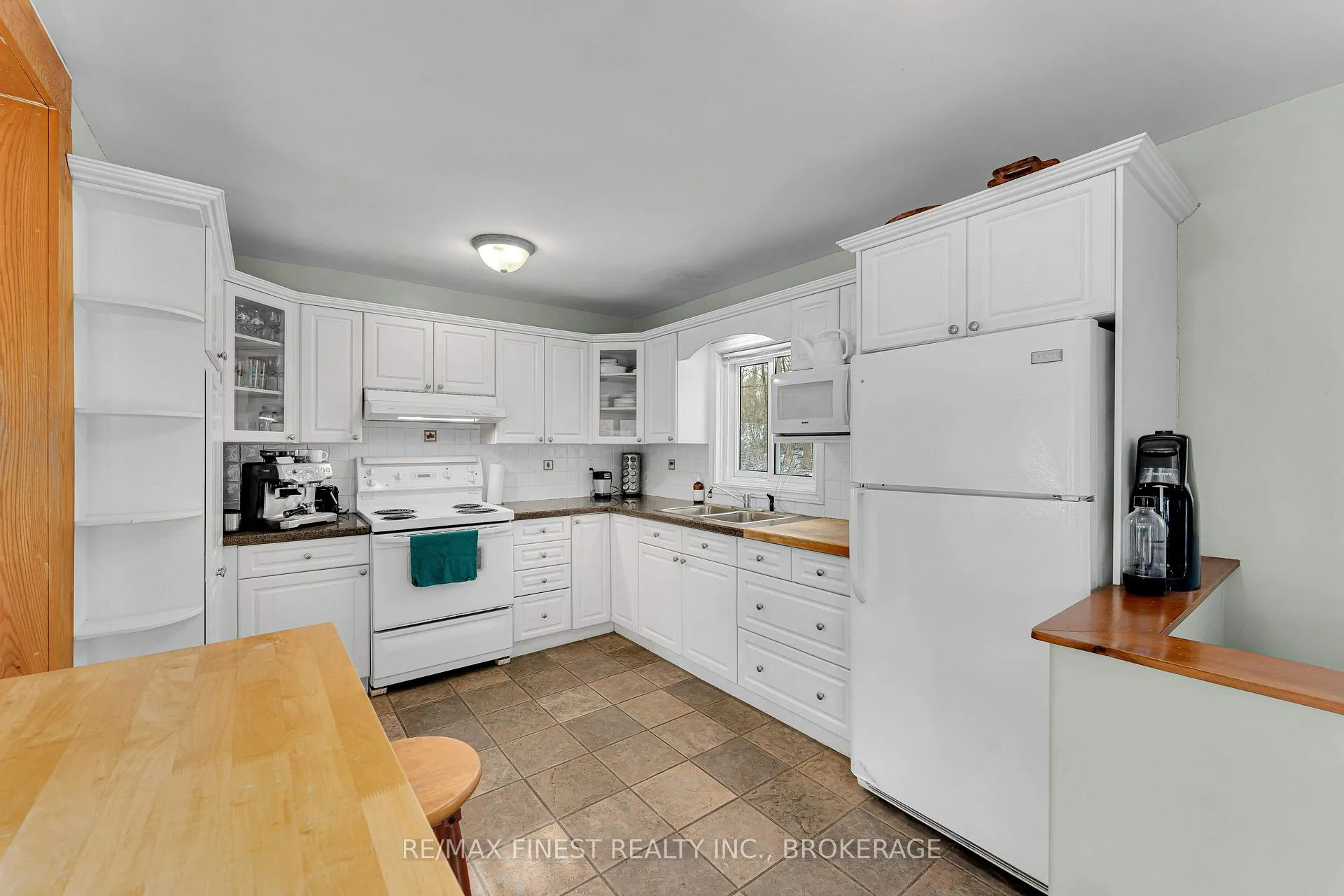 Photo 34 of 9 Mallard Lane, Kingston, Kingston East (Incl CFB Kingston) — HOMEH