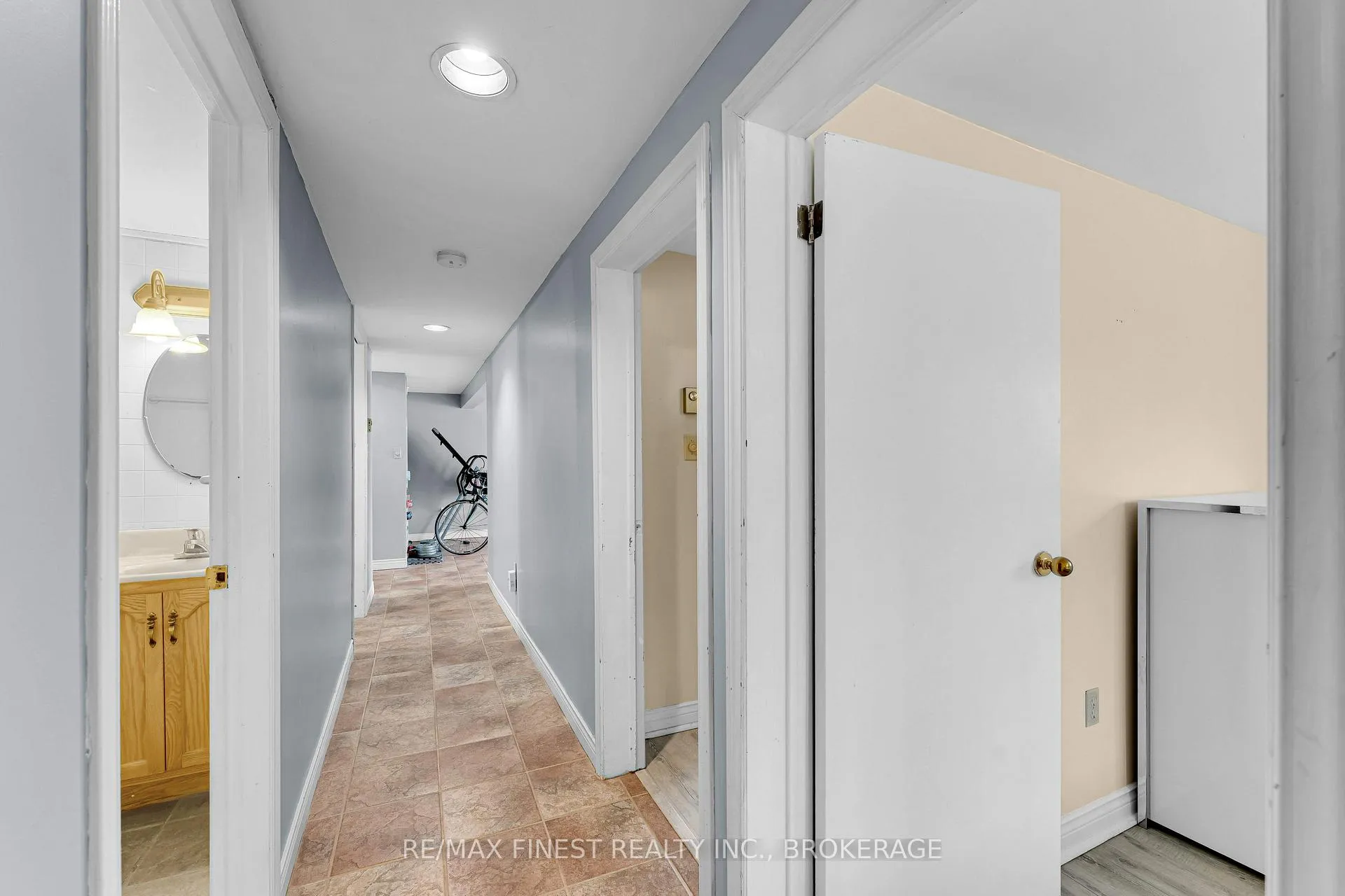 Photo 60 of 9 Mallard Lane, Kingston, Kingston East (Incl CFB Kingston) — HOMEH
