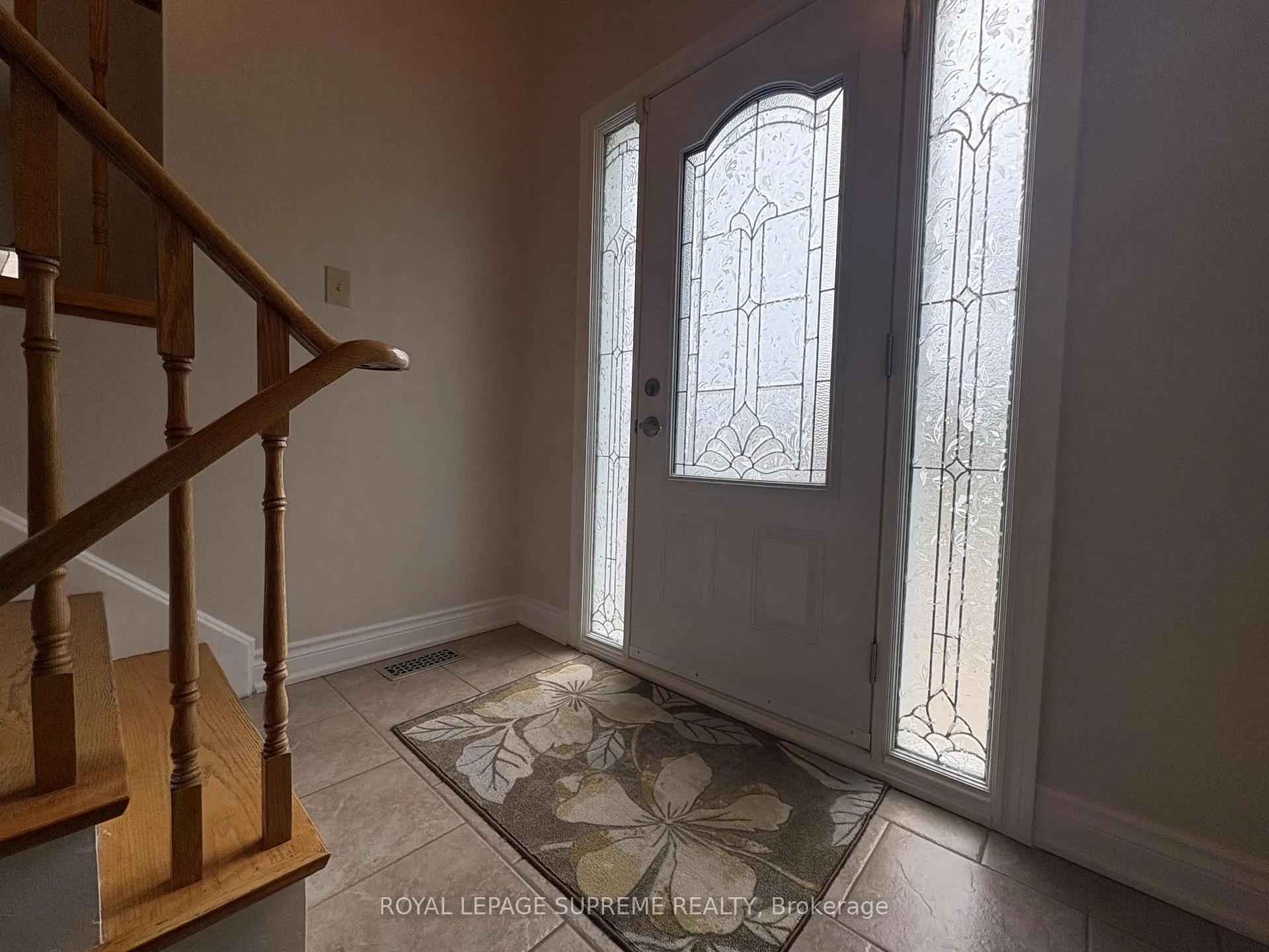 Photo 6 of 966 Lovingston Crescent, Mississauga, Rathwood — HOMEH