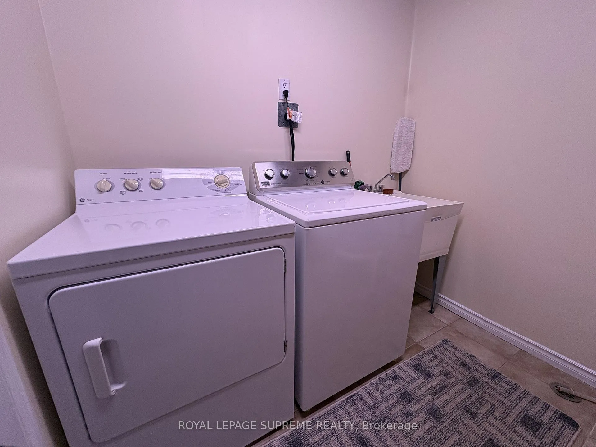 Photo 30 of 966 Lovingston Crescent, Mississauga, Rathwood — HOMEH