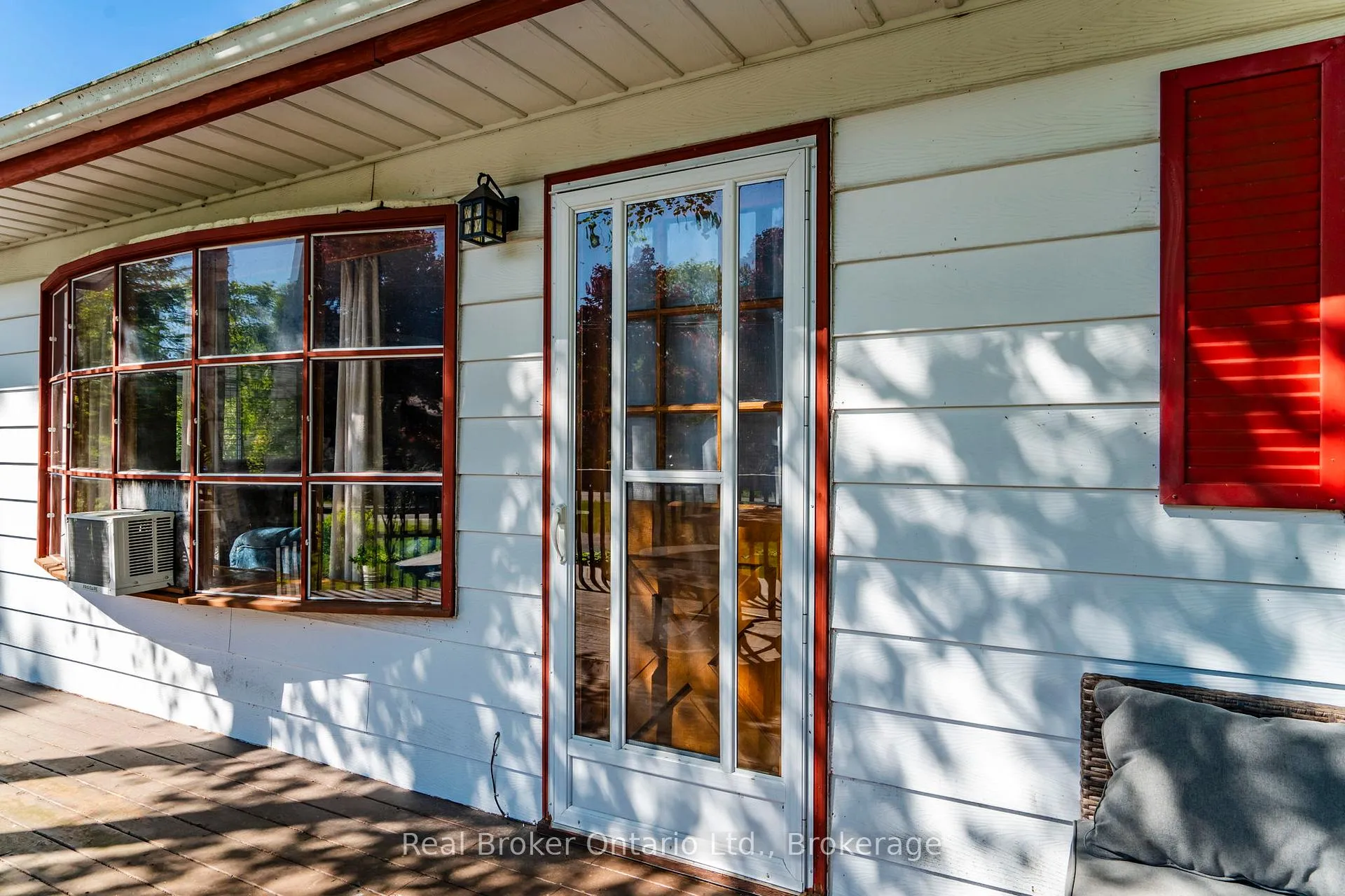 Photo 6 of 24 Poplar Drive, Tiny, Rural Tiny — HOMEH