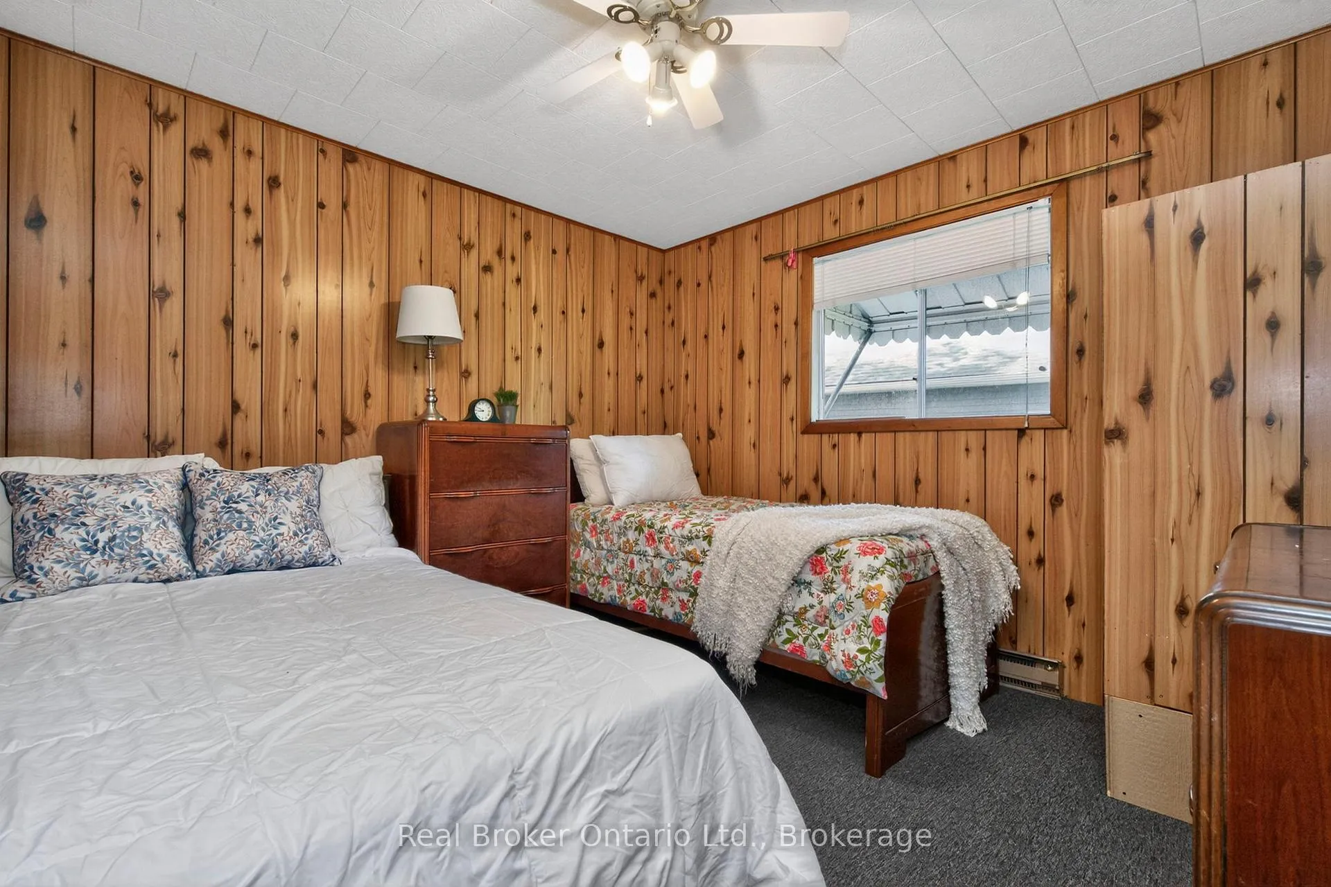 Photo 16 of 24 Poplar Drive, Tiny, Rural Tiny — HOMEH