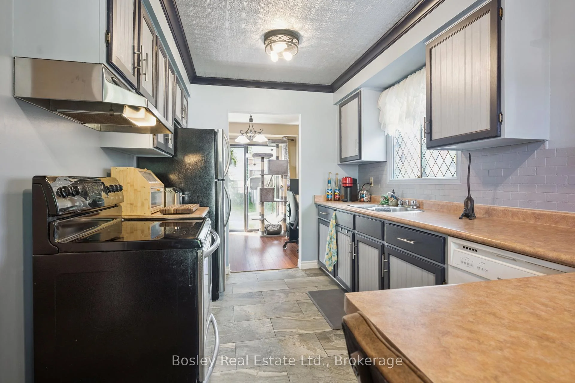Photo 22 of 84 Cassander Crescent, Brampton, Heart Lake East — HOMEH