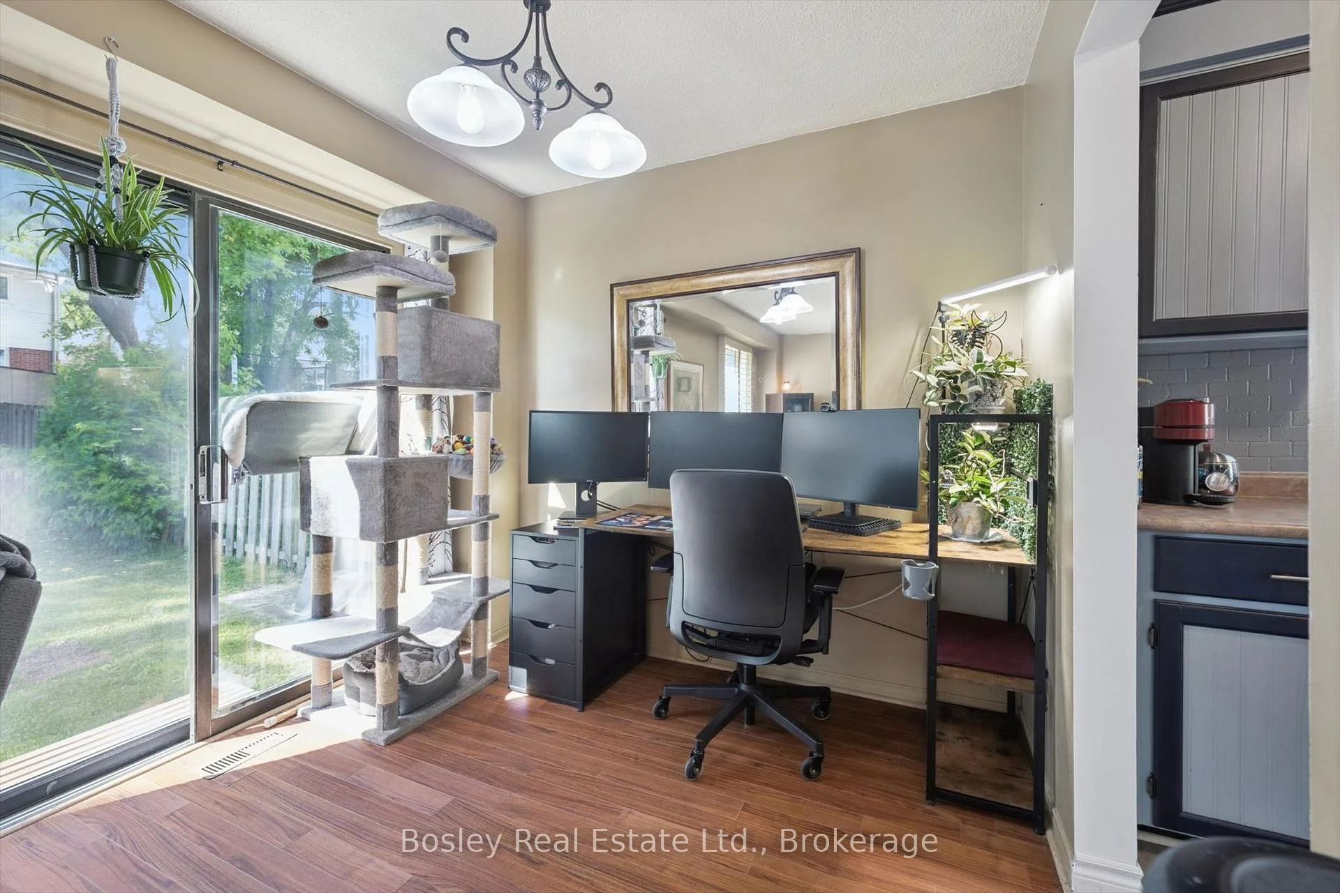 Photo 77 of 84 Cassander Crescent, Brampton, Heart Lake East — HOMEH