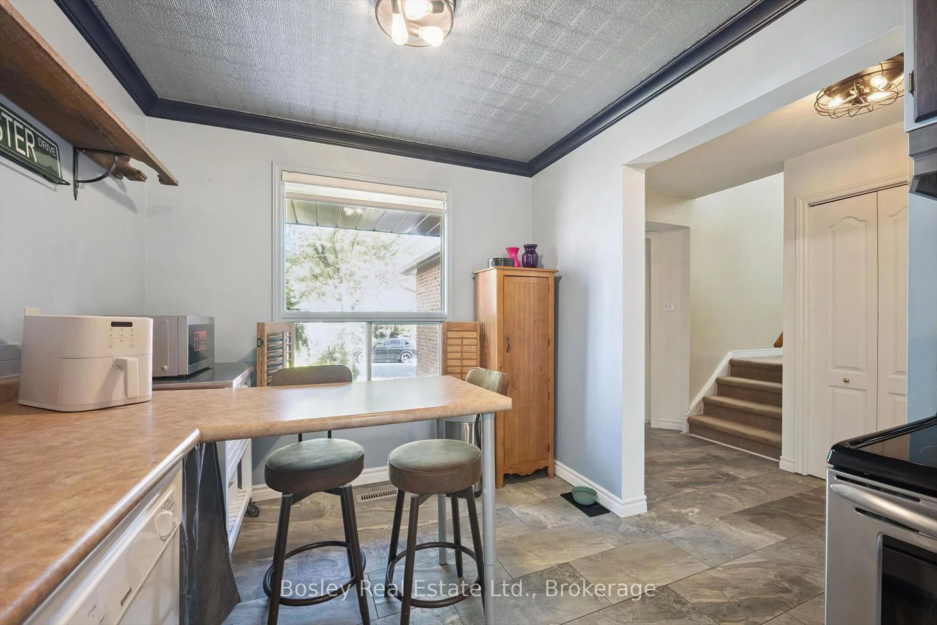 Photo 83 of 84 Cassander Crescent, Brampton, Heart Lake East — HOMEH