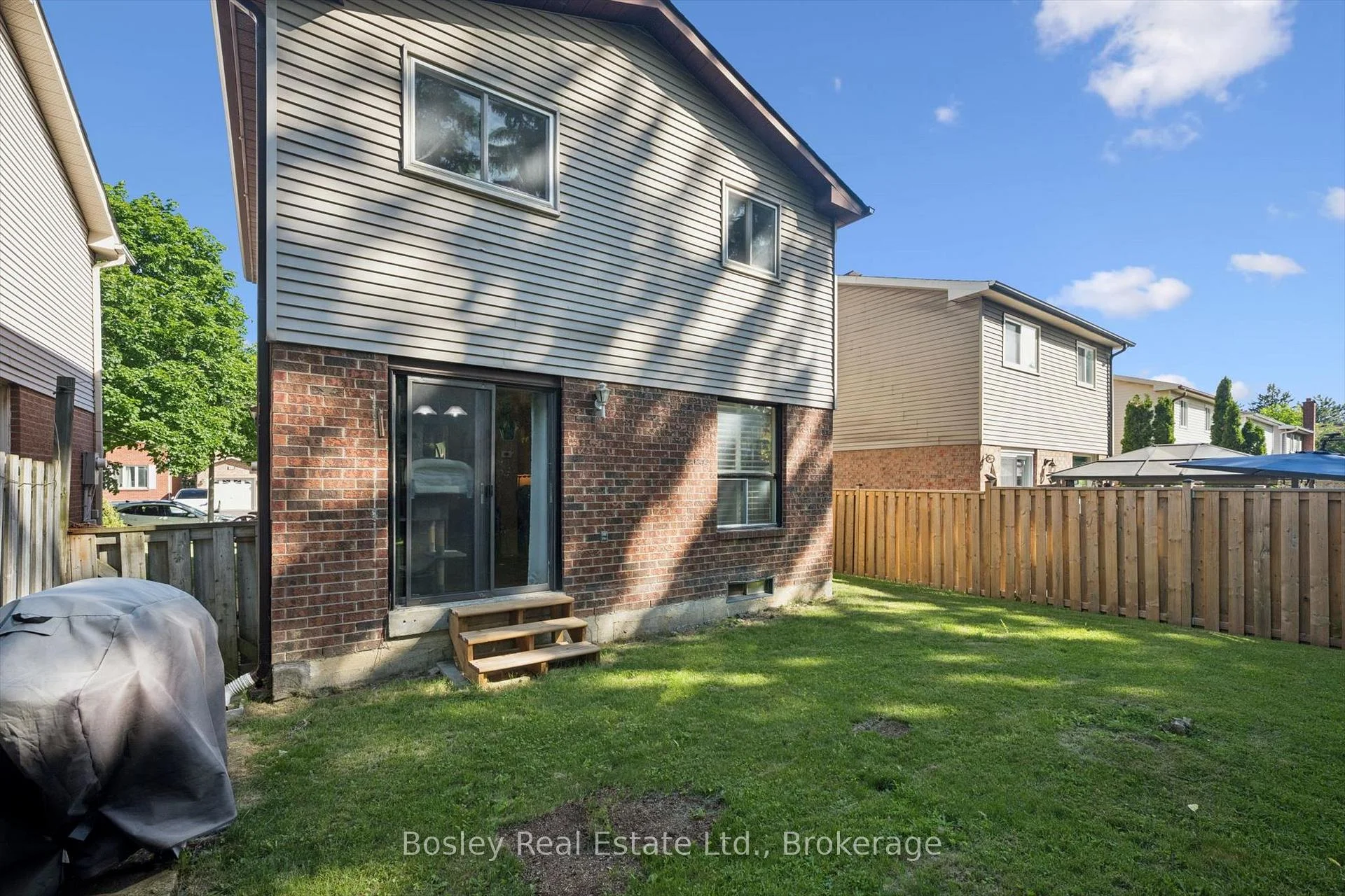 Photo 97 of 84 Cassander Crescent, Brampton, Heart Lake East — HOMEH