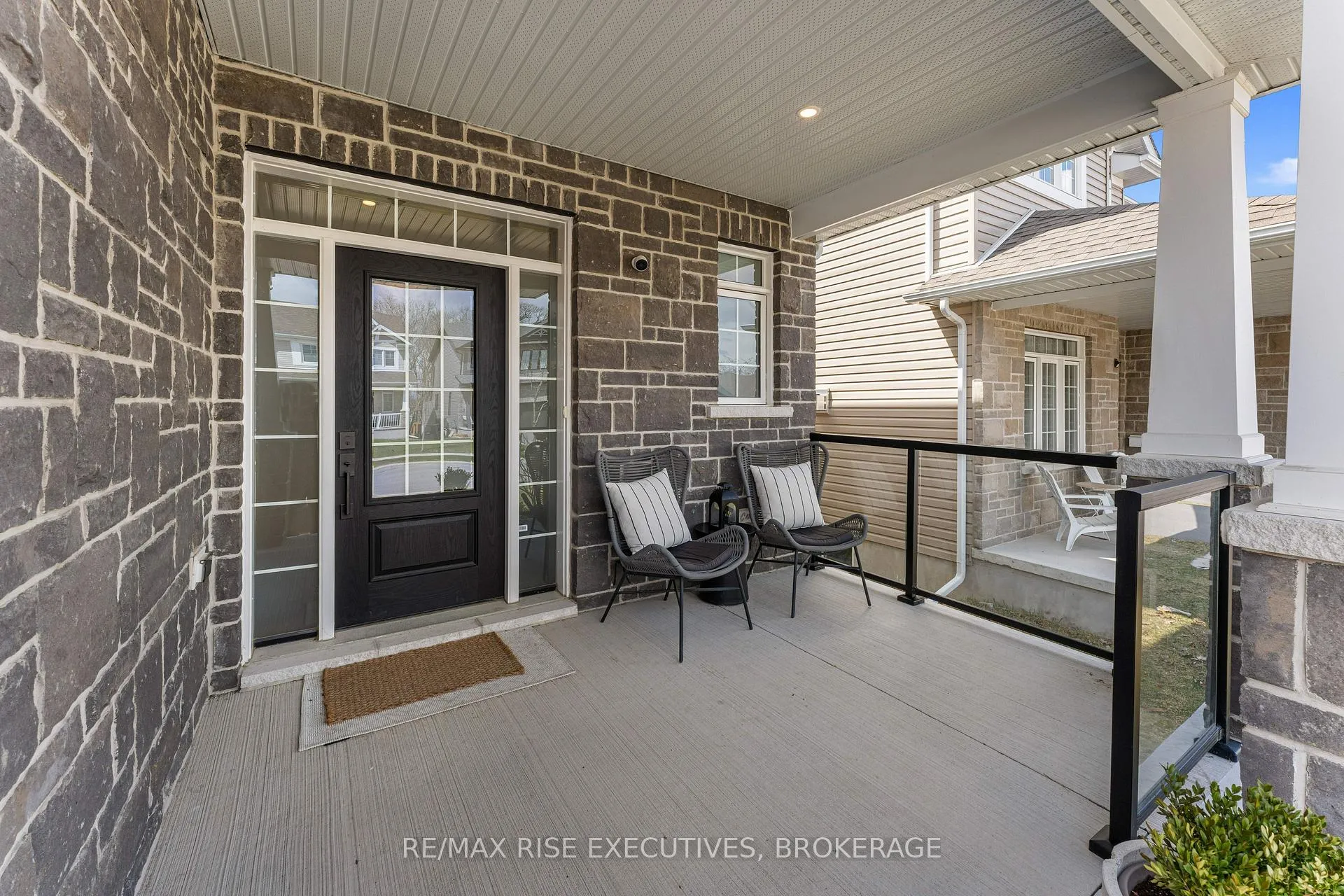 Photo 3 of 689 Halloway Drive, Kingston, Kingston East (Incl Barret Crt) — HOMEH