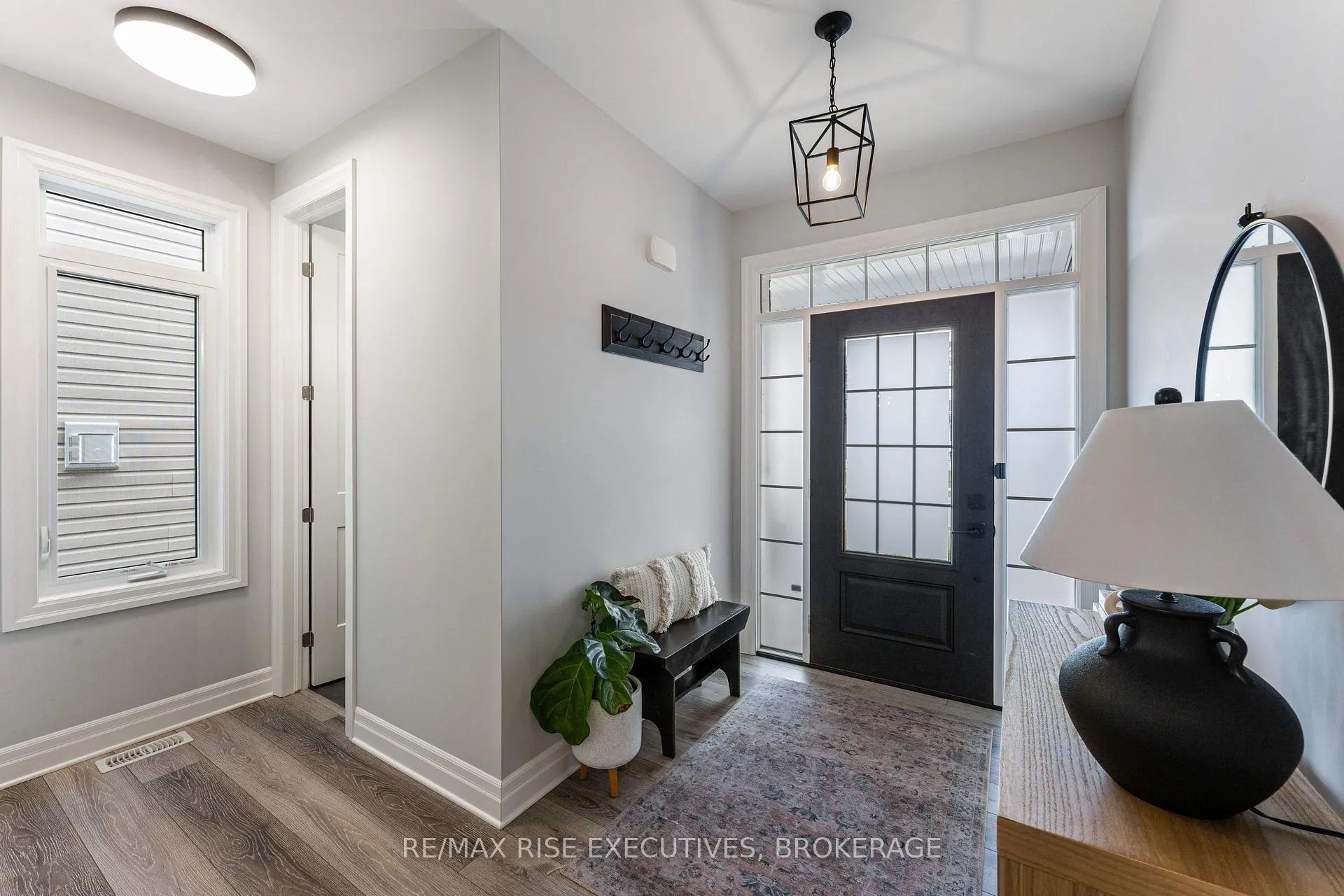 Photo 5 of 689 Halloway Drive, Kingston, Kingston East (Incl Barret Crt) — HOMEH