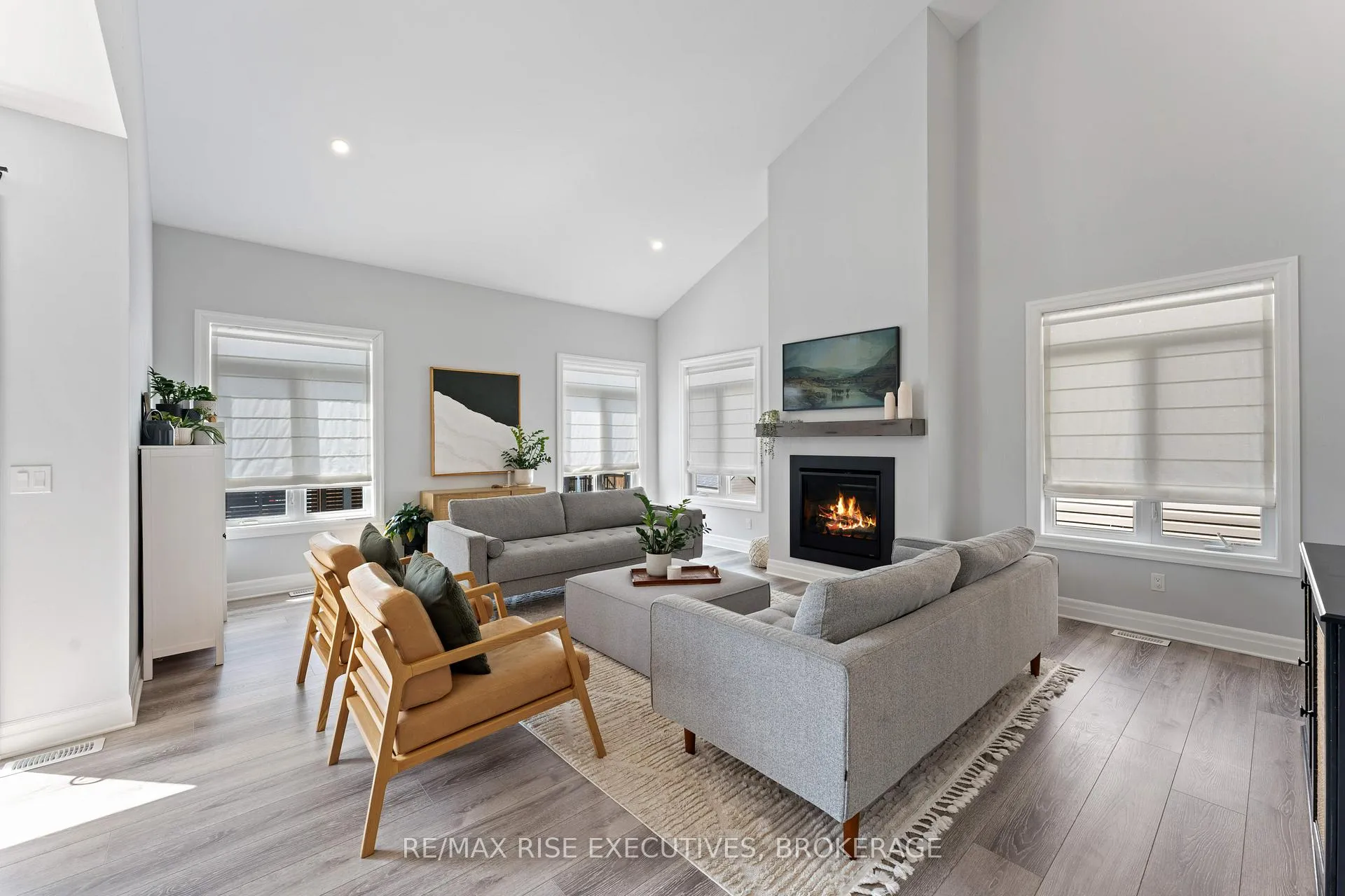 Photo 11 of 689 Halloway Drive, Kingston, Kingston East (Incl Barret Crt) — HOMEH