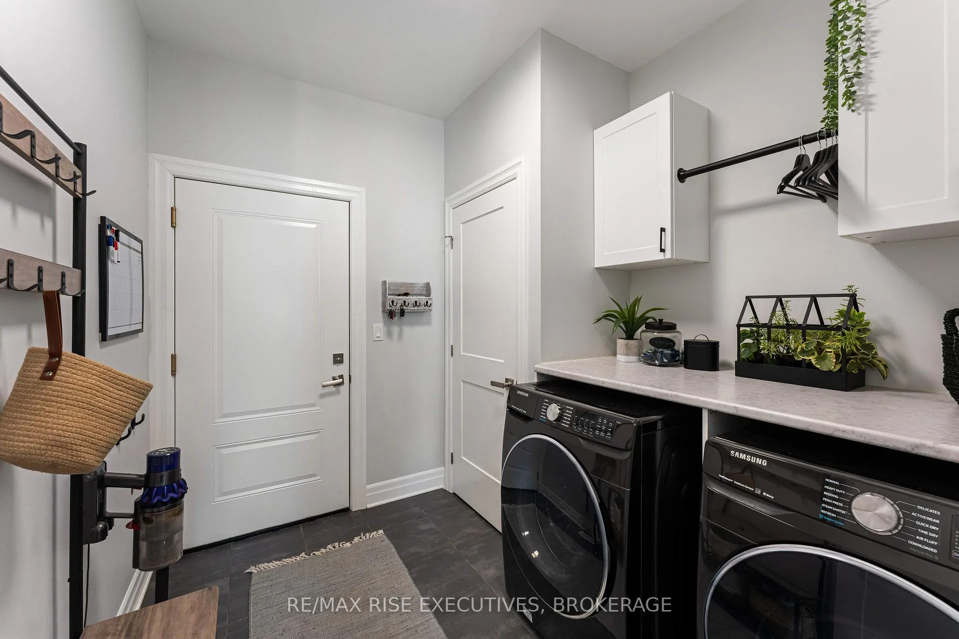 Photo 20 of 689 Halloway Drive, Kingston, Kingston East (Incl Barret Crt) — HOMEH