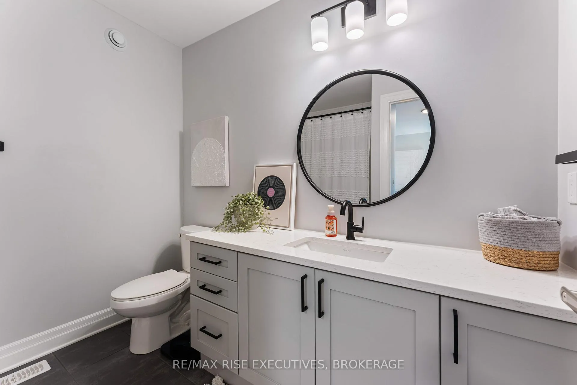 Photo 30 of 689 Halloway Drive, Kingston, Kingston East (Incl Barret Crt) — HOMEH