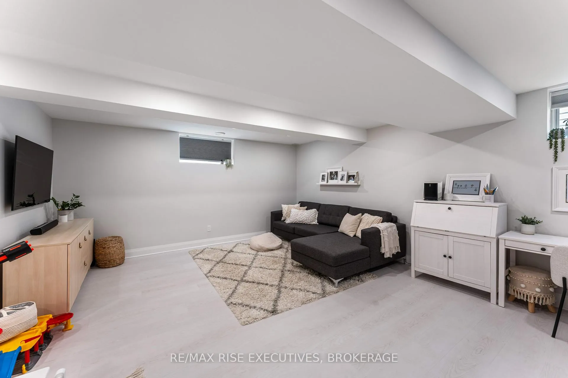Photo 36 of 689 Halloway Drive, Kingston, Kingston East (Incl Barret Crt) — HOMEH
