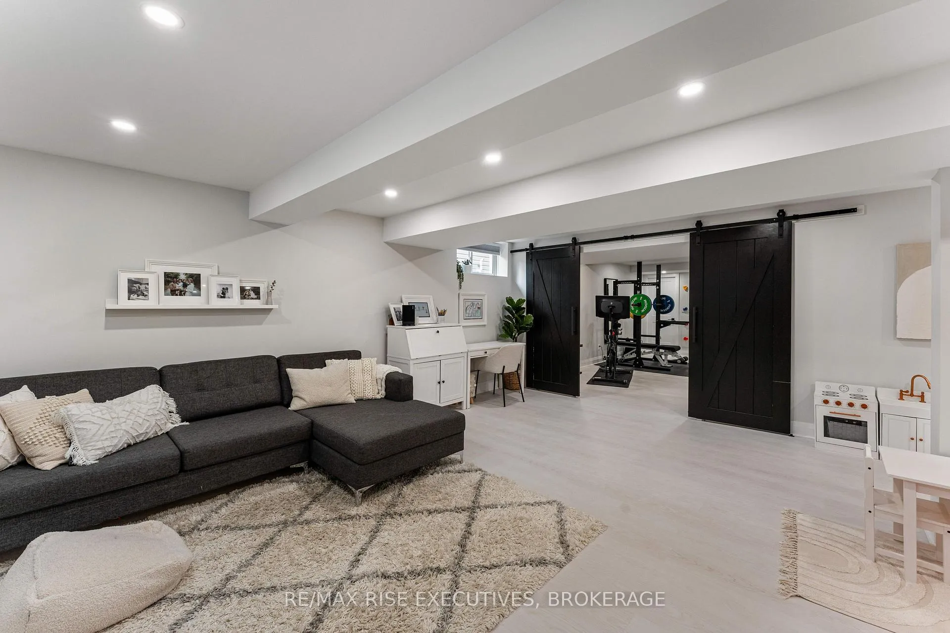 Photo 38 of 689 Halloway Drive, Kingston, Kingston East (Incl Barret Crt) — HOMEH