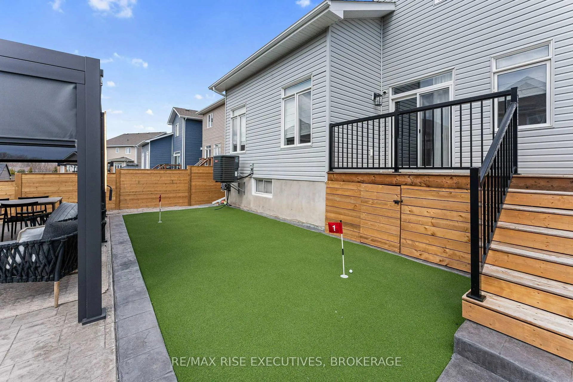 Photo 42 of 689 Halloway Drive, Kingston, Kingston East (Incl Barret Crt) — HOMEH