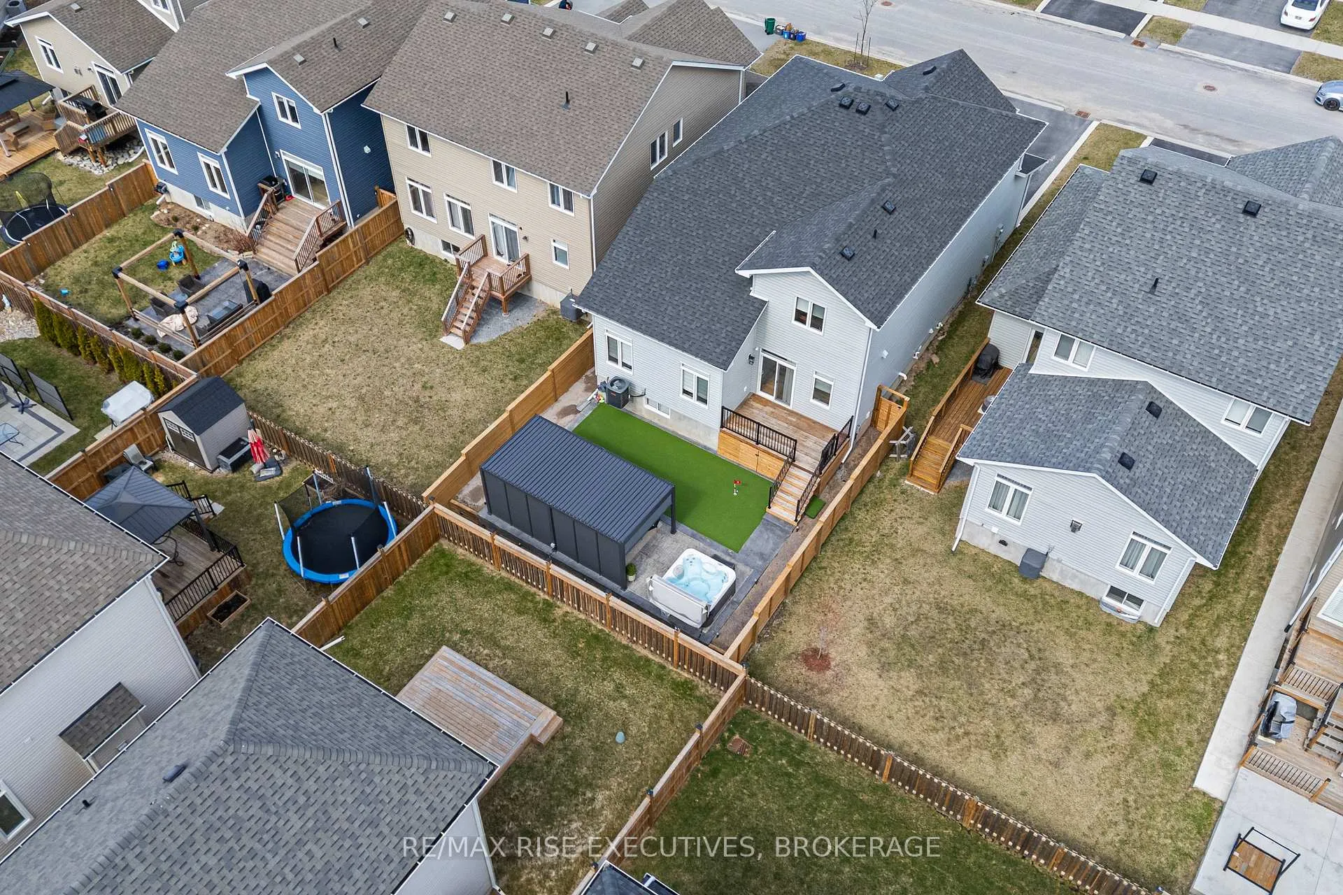 Photo 45 of 689 Halloway Drive, Kingston, Kingston East (Incl Barret Crt) — HOMEH