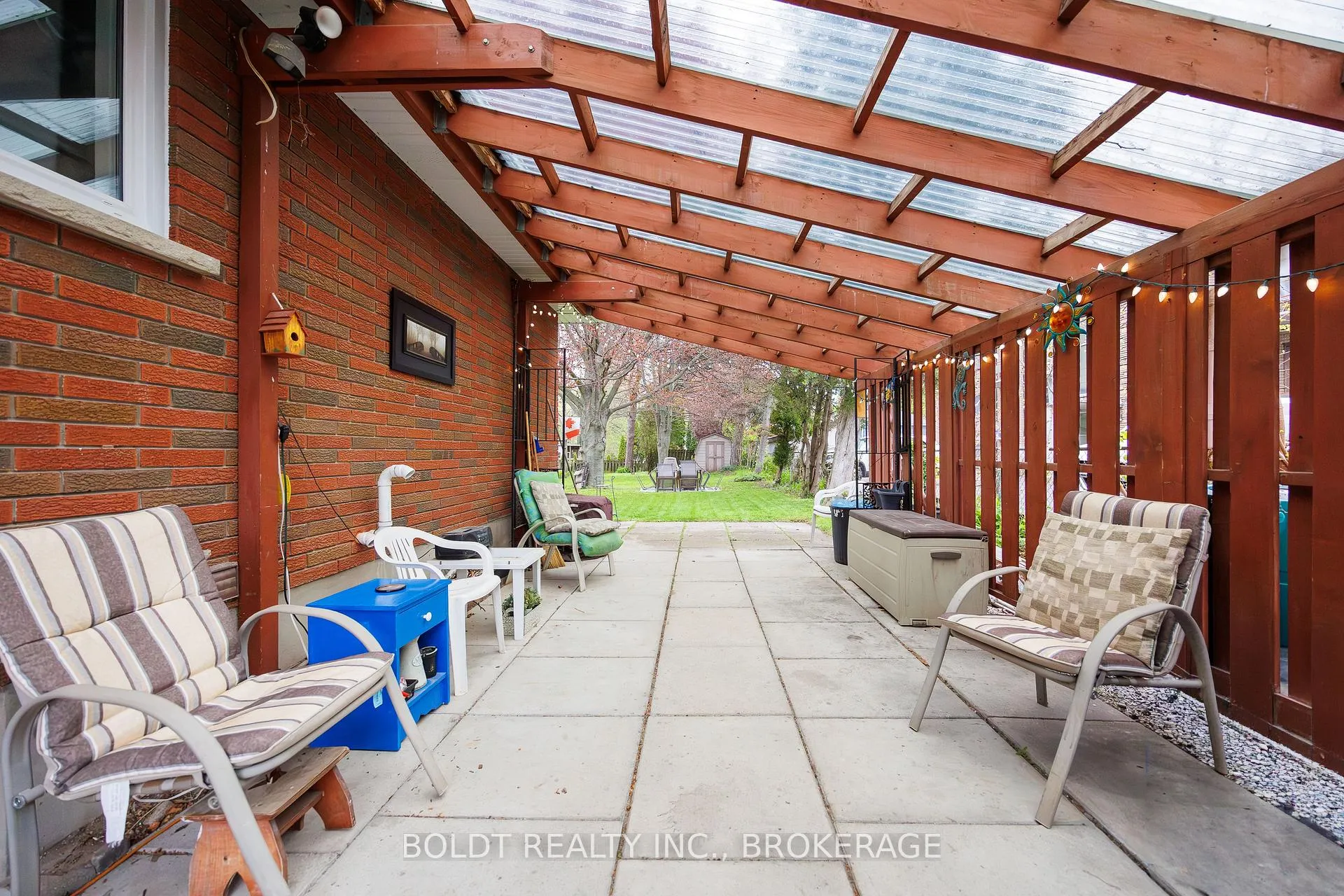 Photo 23 of 48 Nello Street, St. Catharines, Fairview — HOMEH