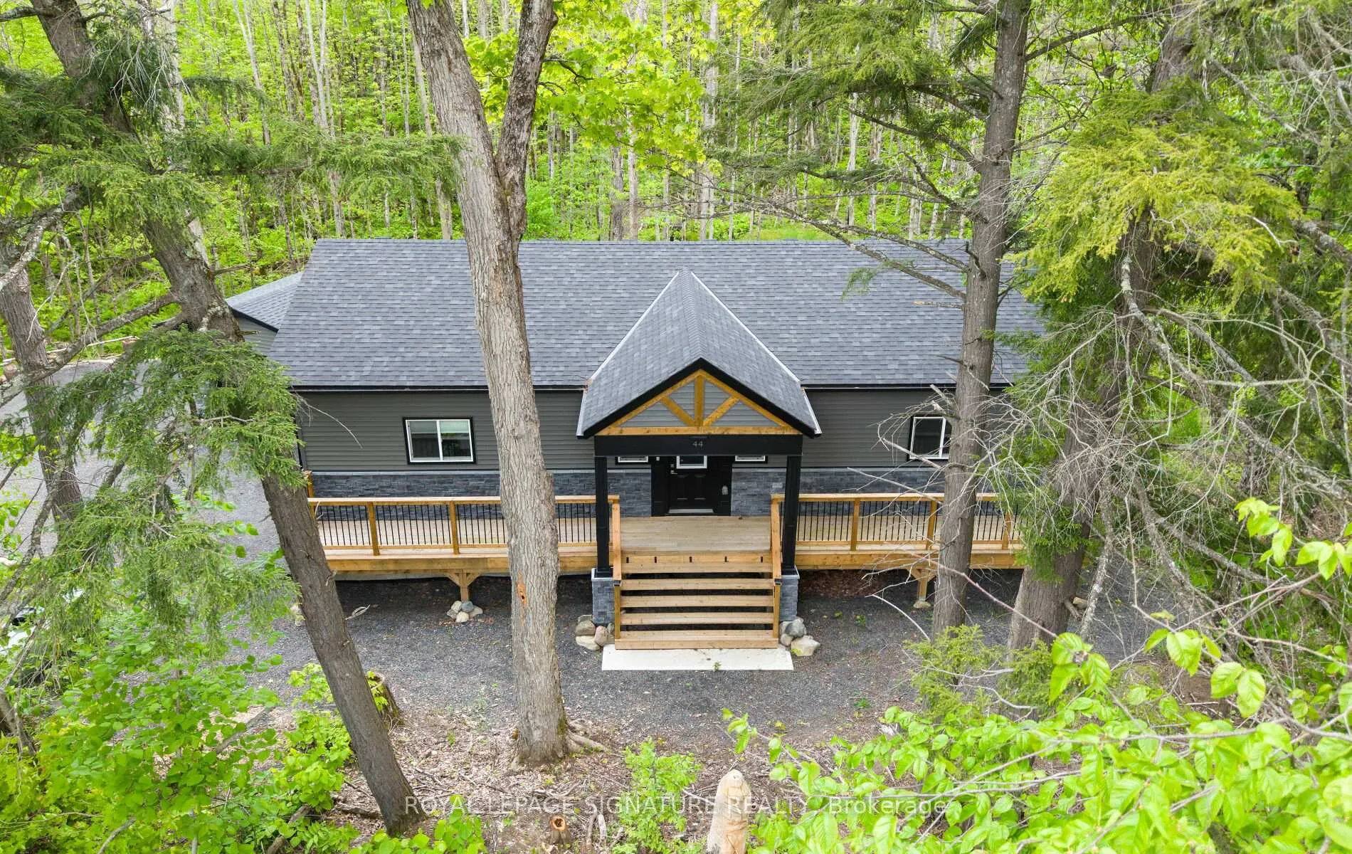 Photo of 44 Sunnyshore Park Drive