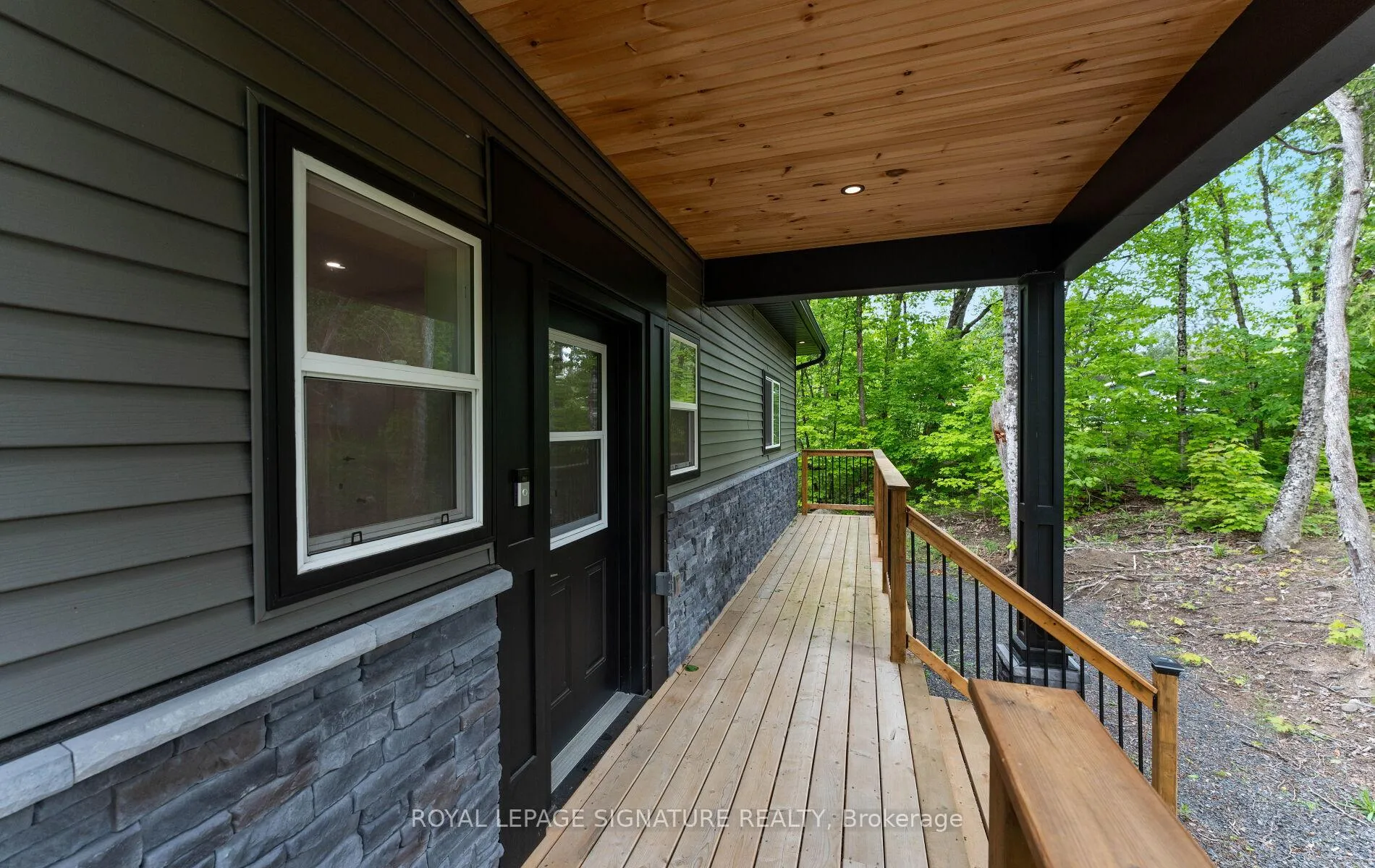 Photo 5 of 44 Sunnyshore Park Drive, McKellar — HOMEH