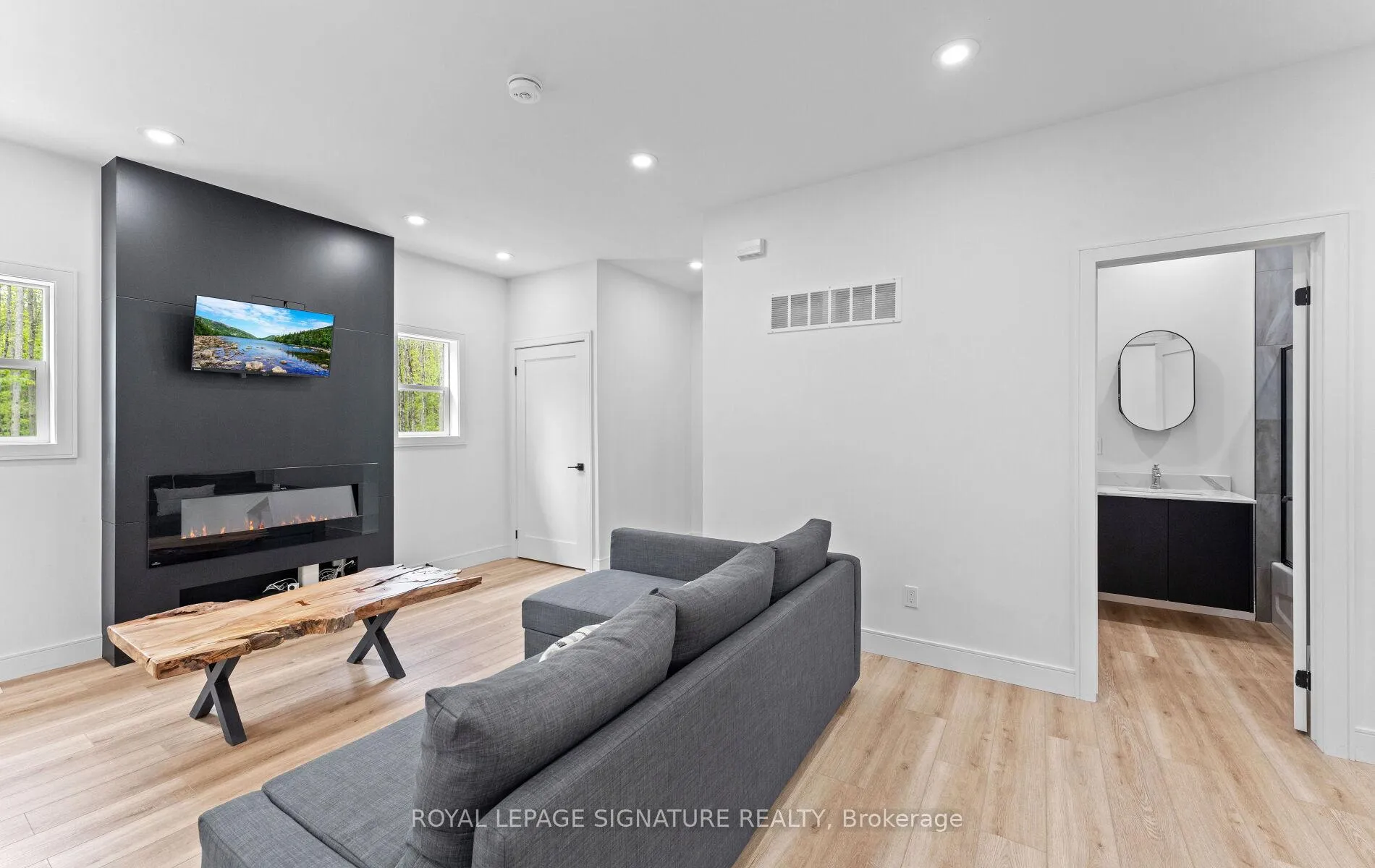 Photo 8 of 44 Sunnyshore Park Drive, McKellar — HOMEH