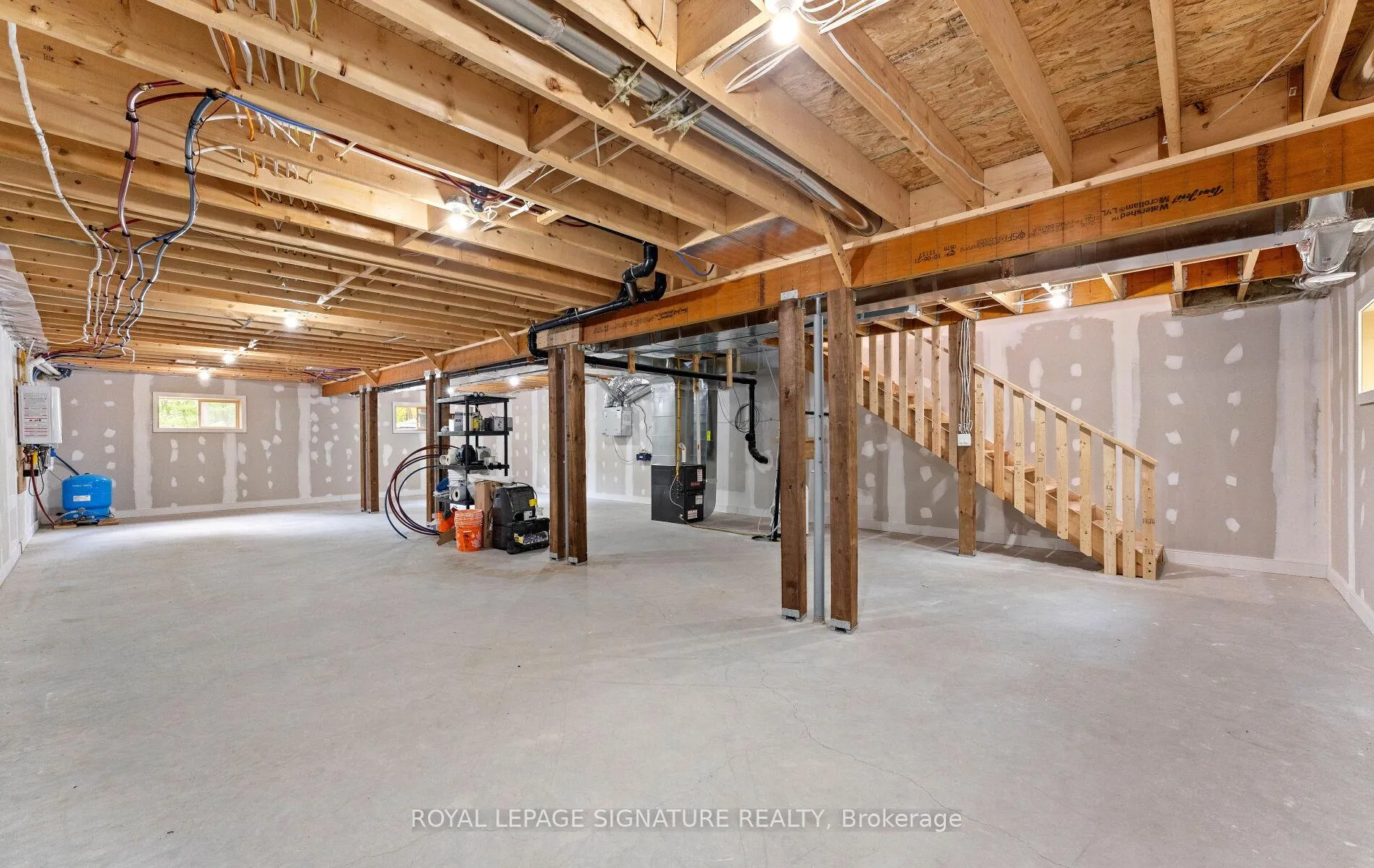 Photo 31 of 44 Sunnyshore Park Drive, McKellar — HOMEH